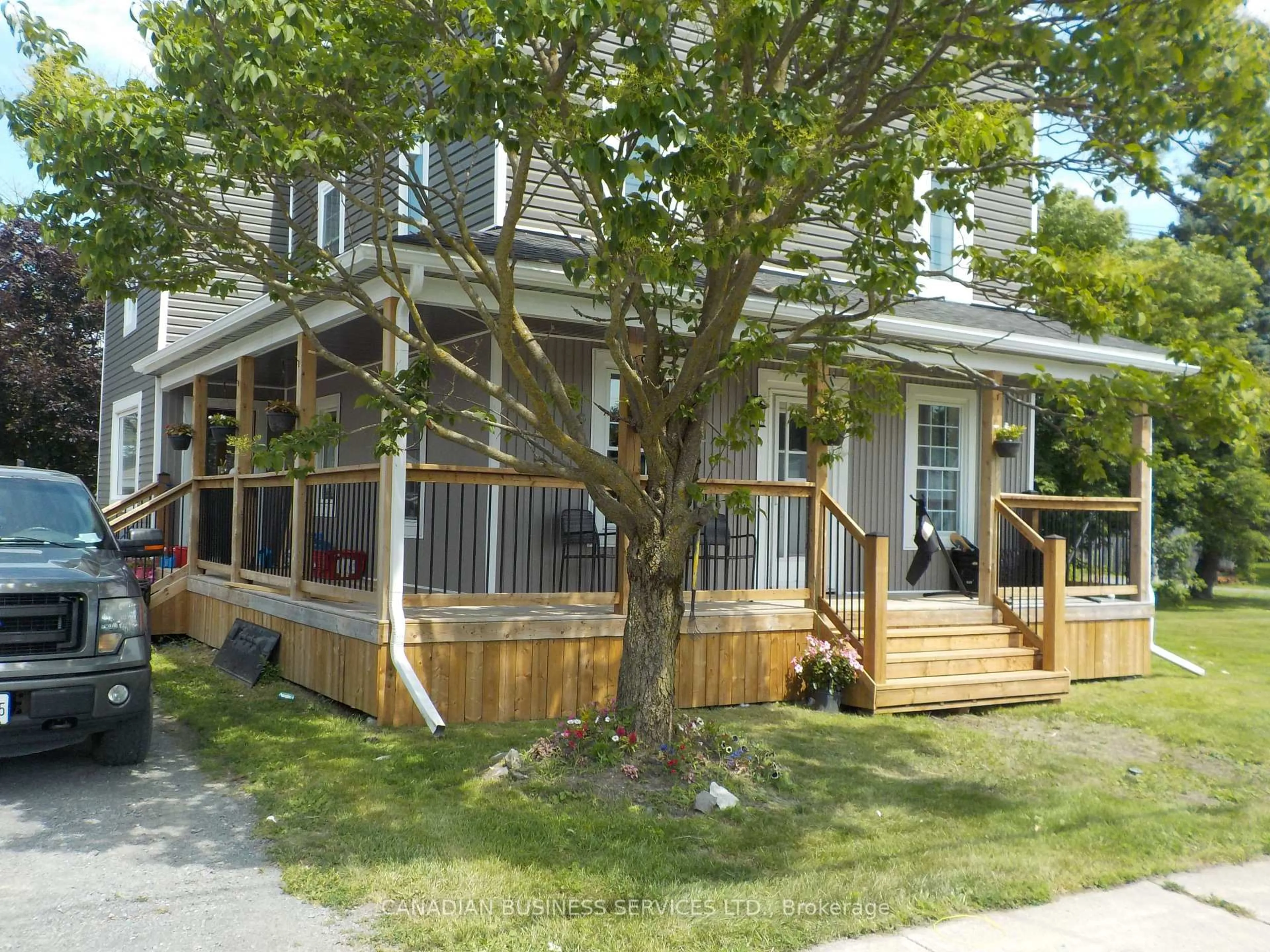 Patio, street for 2285 Laval Rd, Clarence-Rockland Ontario K0A 1E0