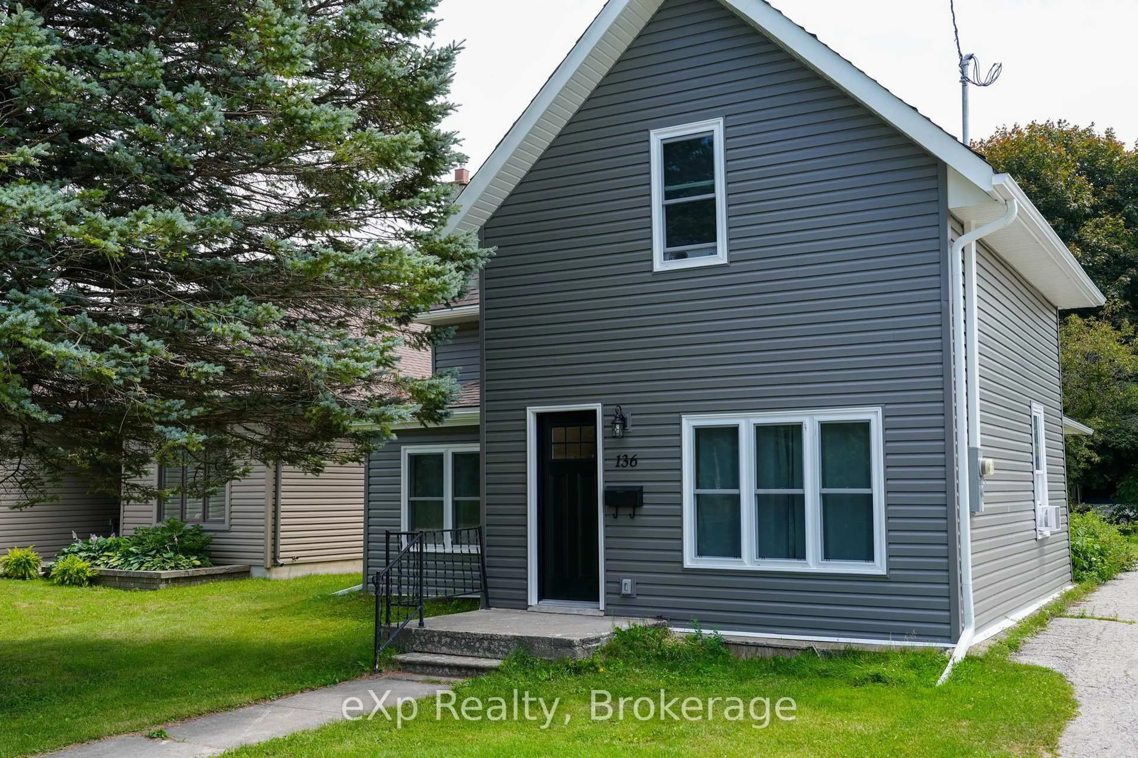 Unknown for 136 Breadalbane St, Saugeen Shores Ontario N0H 2L0