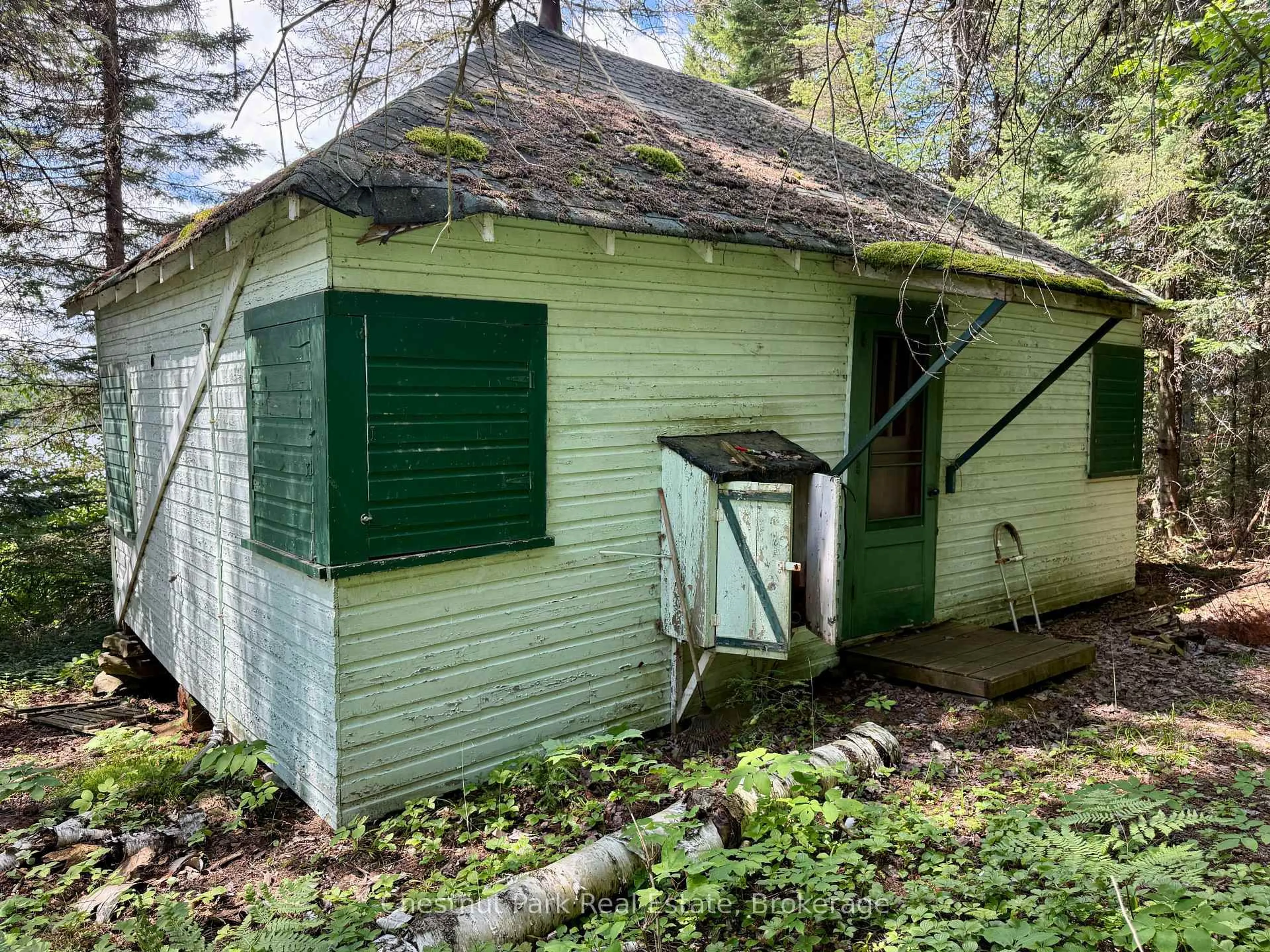Shed for 17 Whitefish Lake APL1582, Algonquin Highlands Ontario K0J 2M0