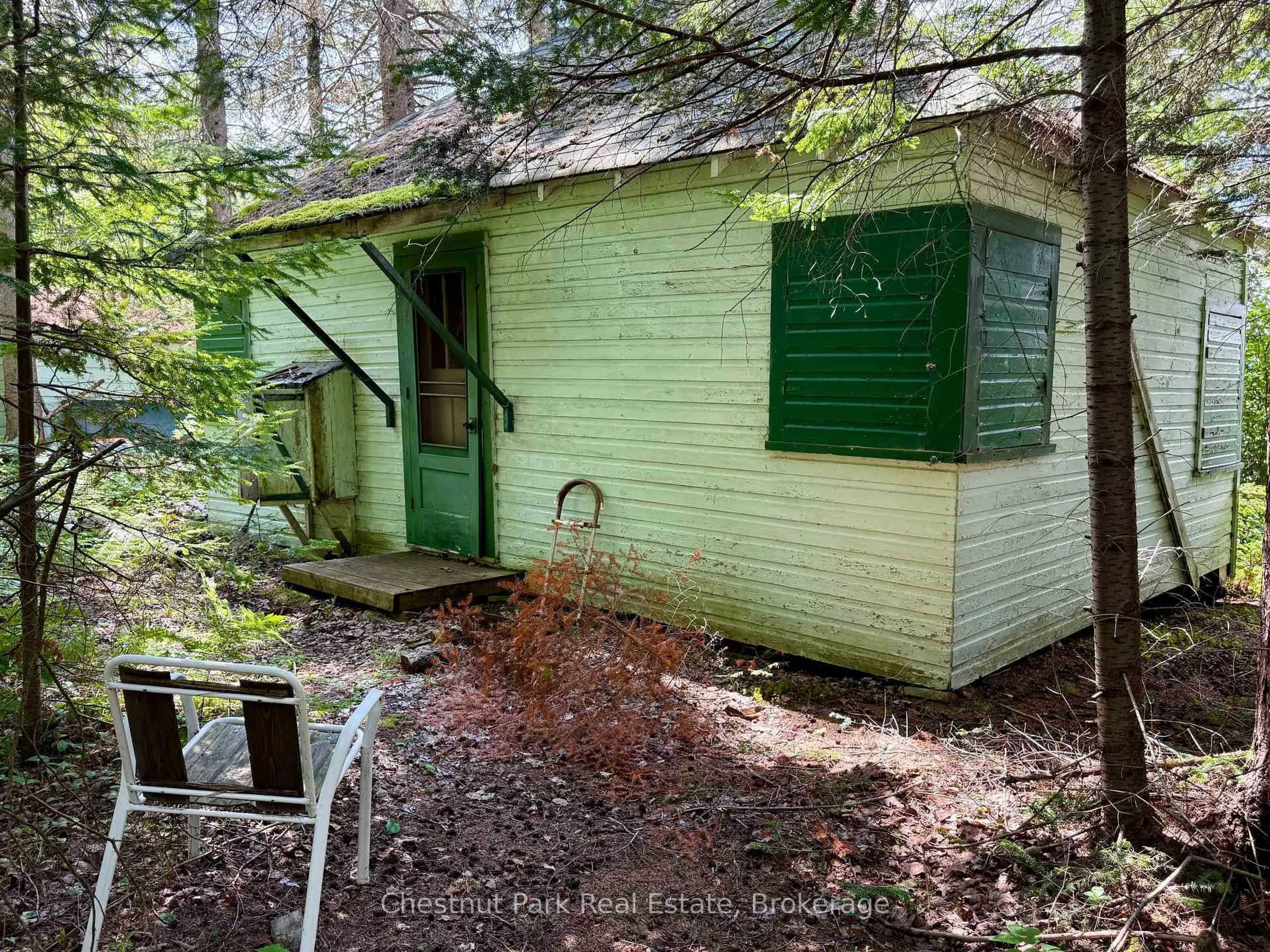Shed for 17 Whitefish Lake APL1582, Algonquin Highlands Ontario K0J 2M0