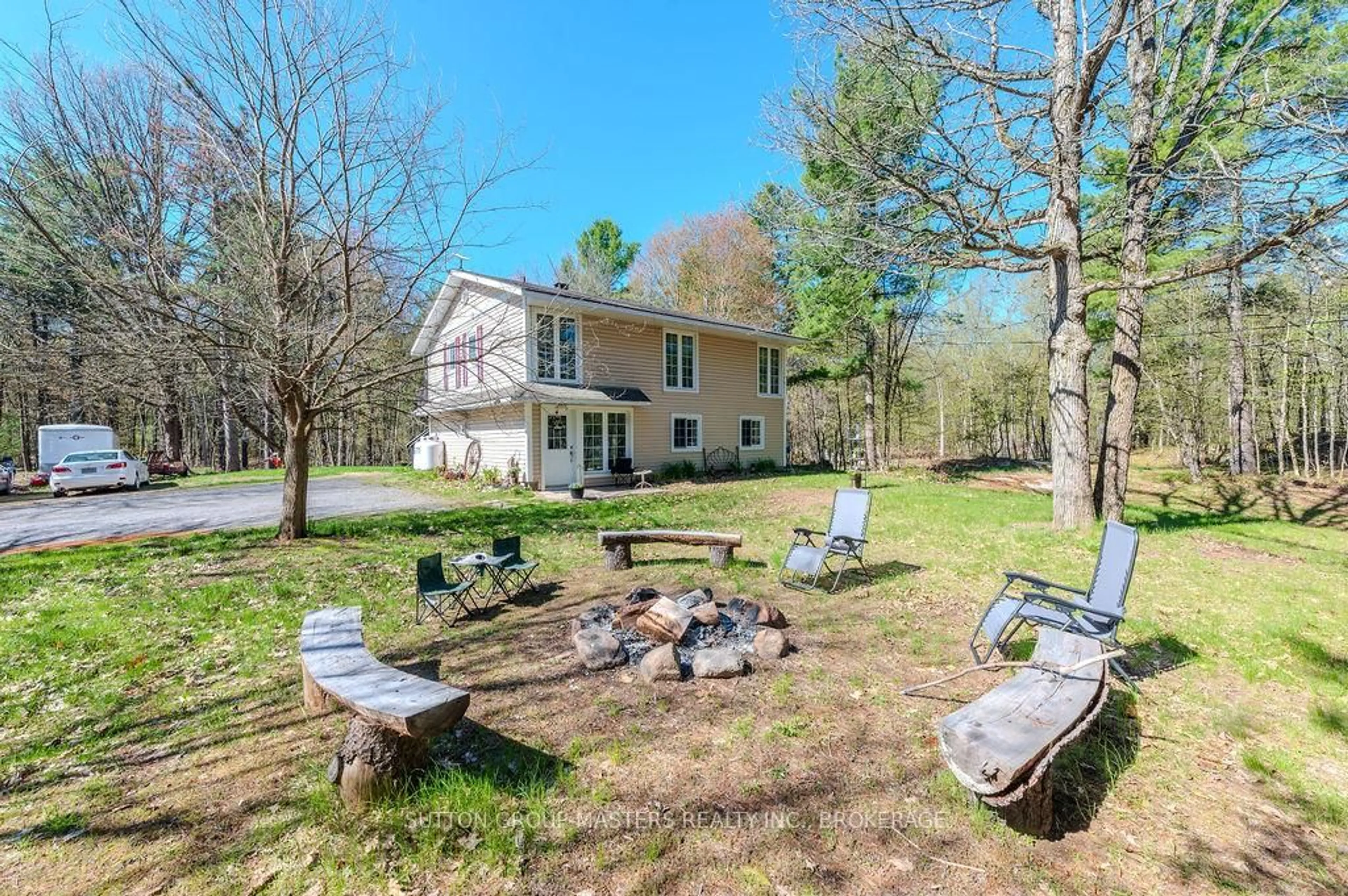 Patio, water/lake/river/ocean view for 1839 Oak Flats Rd, Godfrey Ontario K0H 1T0