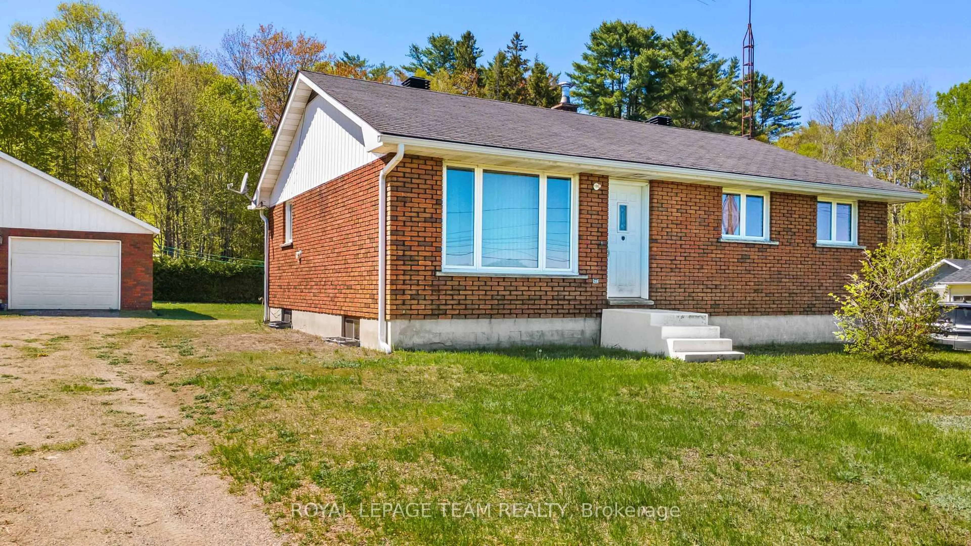 Home with brick exterior material, street for 286 Siberia Rd, Barry's Bay Ontario K0J 1B0