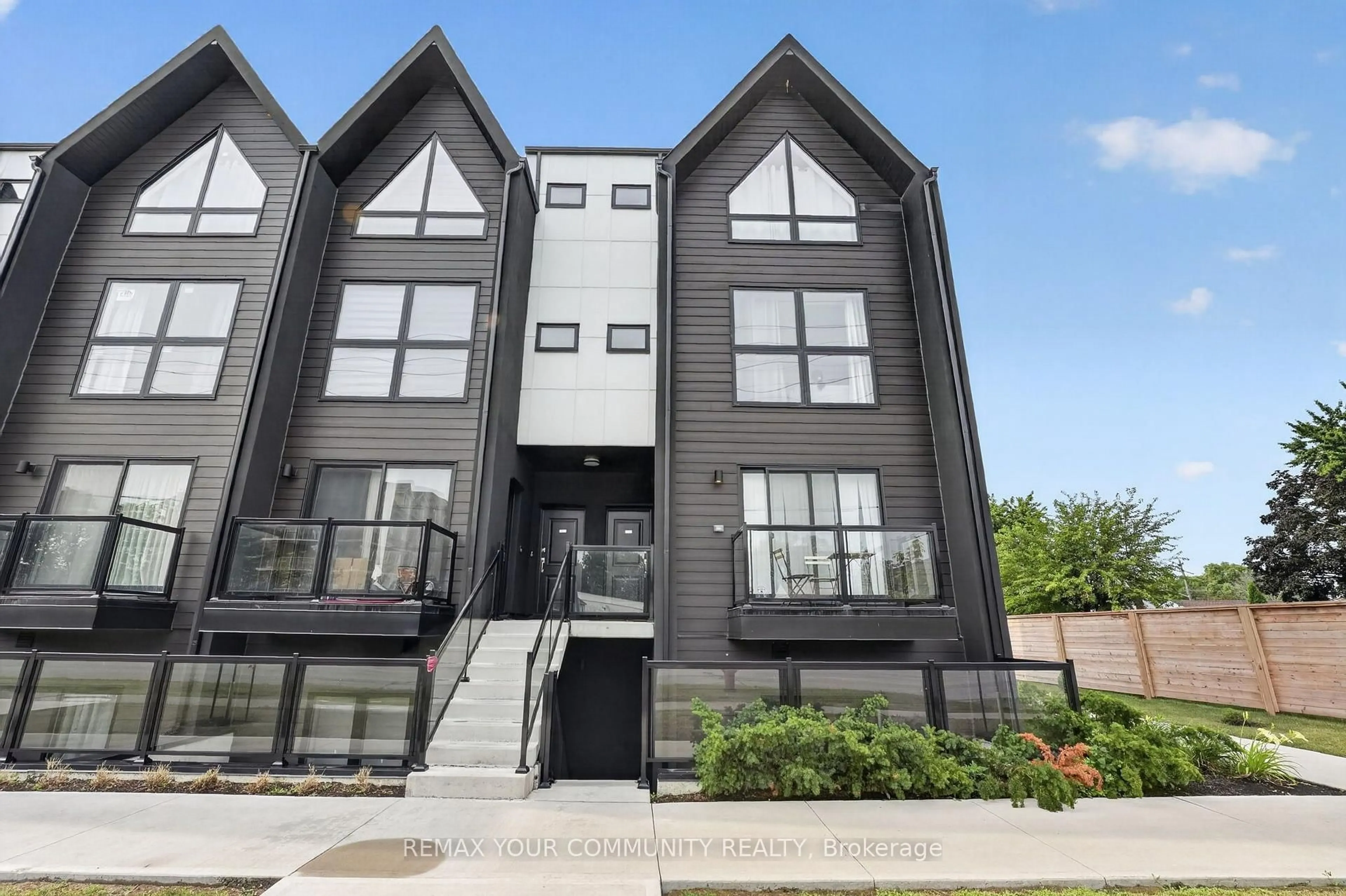 Unknown for 7277 Wilson Cres #106, Niagara Falls Ontario L2G 4R8