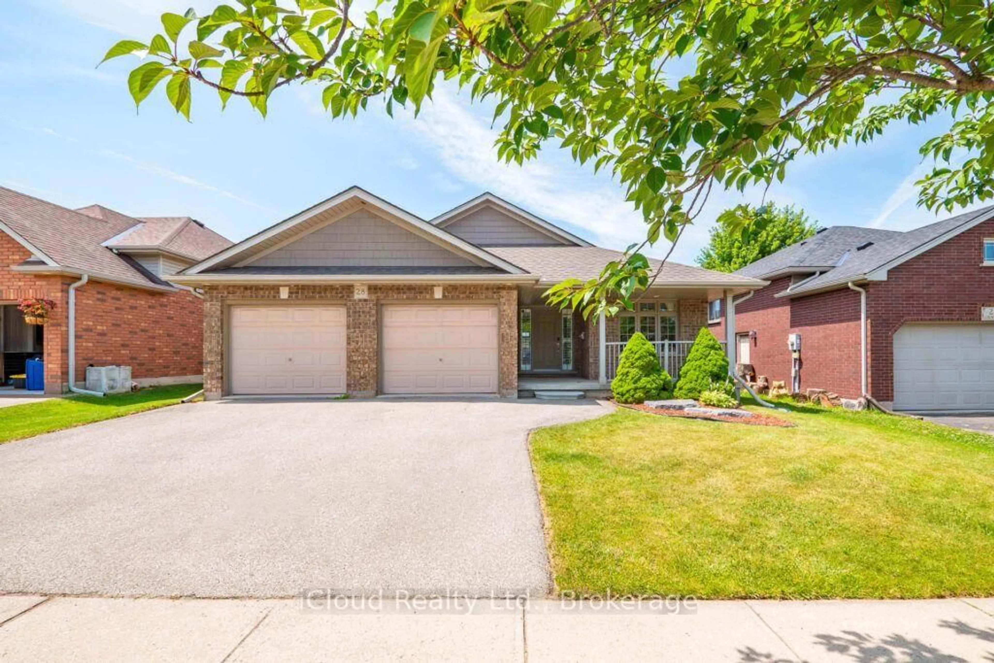 Home with brick exterior material, street for 28 Osborn Ave, Brantford Ontario N3T 6R1