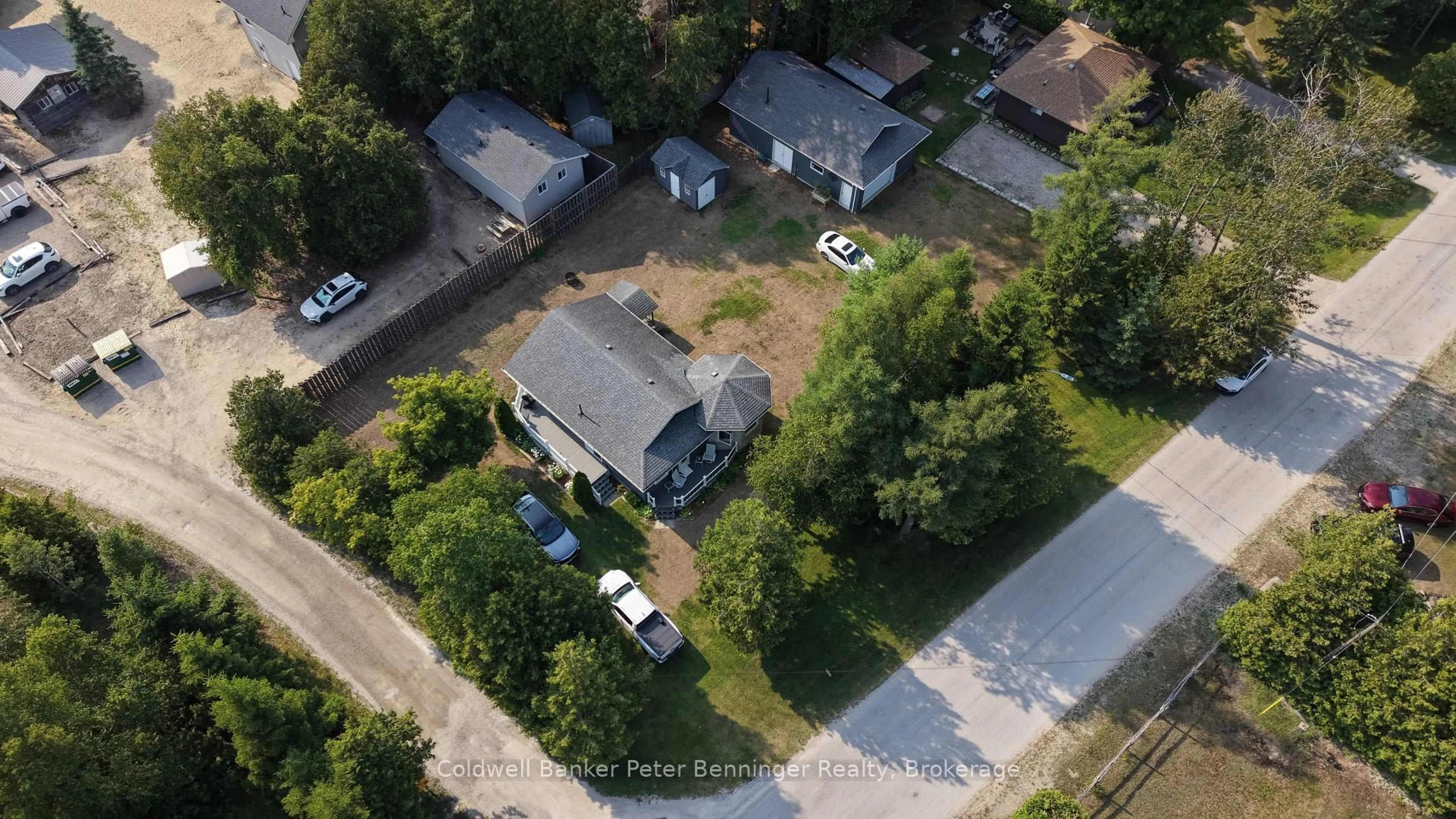 A pic from outside/outdoor area/front of a property/back of a property/a pic from drone, street for 810 Second Ave, South Bruce Peninsula Ontario N0H 2G0
