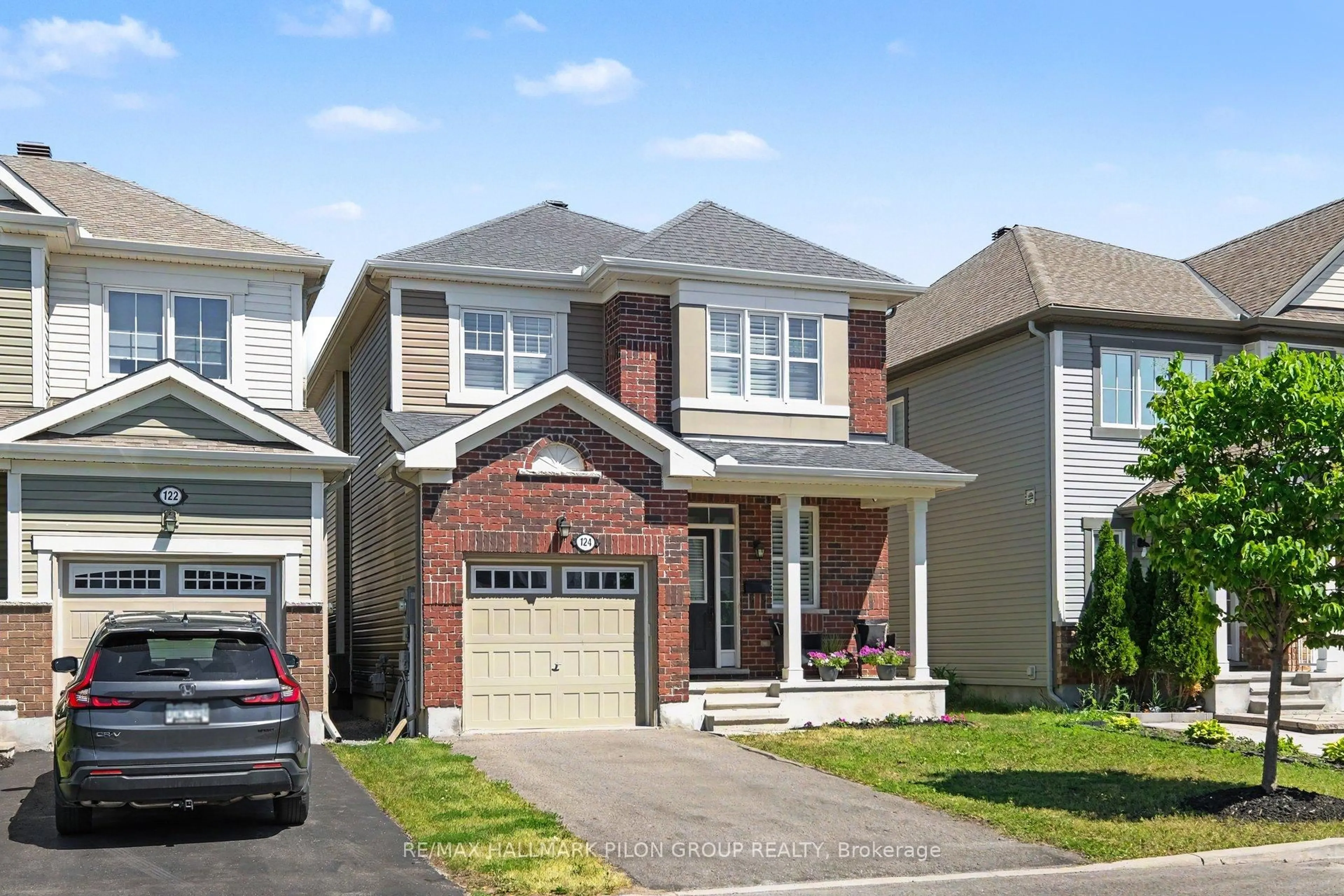 Unknown for 124 Mandalay St, Ottawa Ontario K4A 1A6