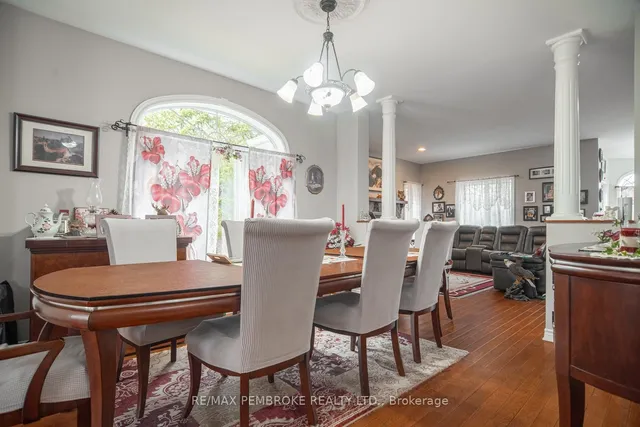 1692 Black Bay Rd, Petawawa 5