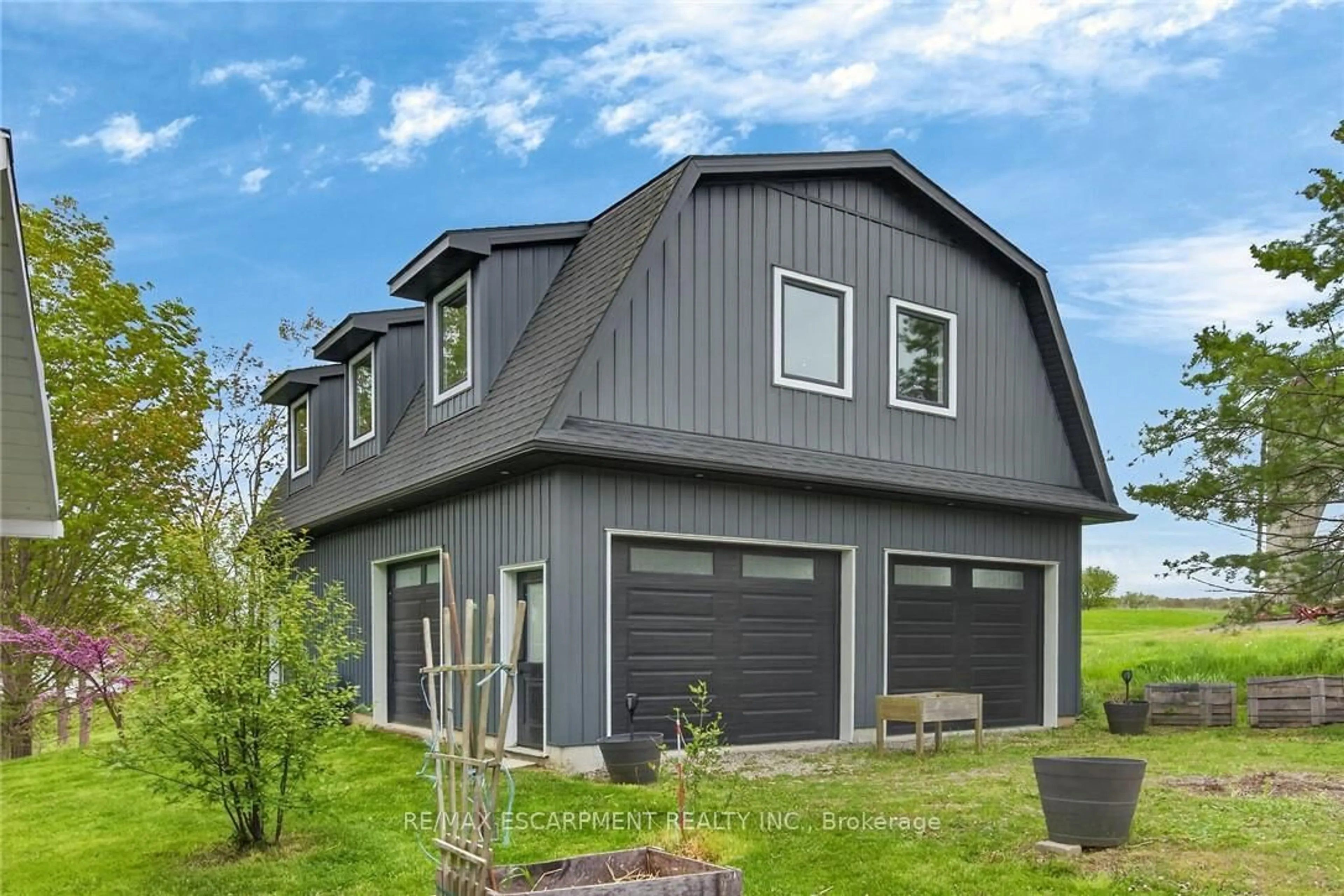 Home with vinyl exterior material, unknown for 1300 River Rd, Haldimand Ontario N0A 1E0