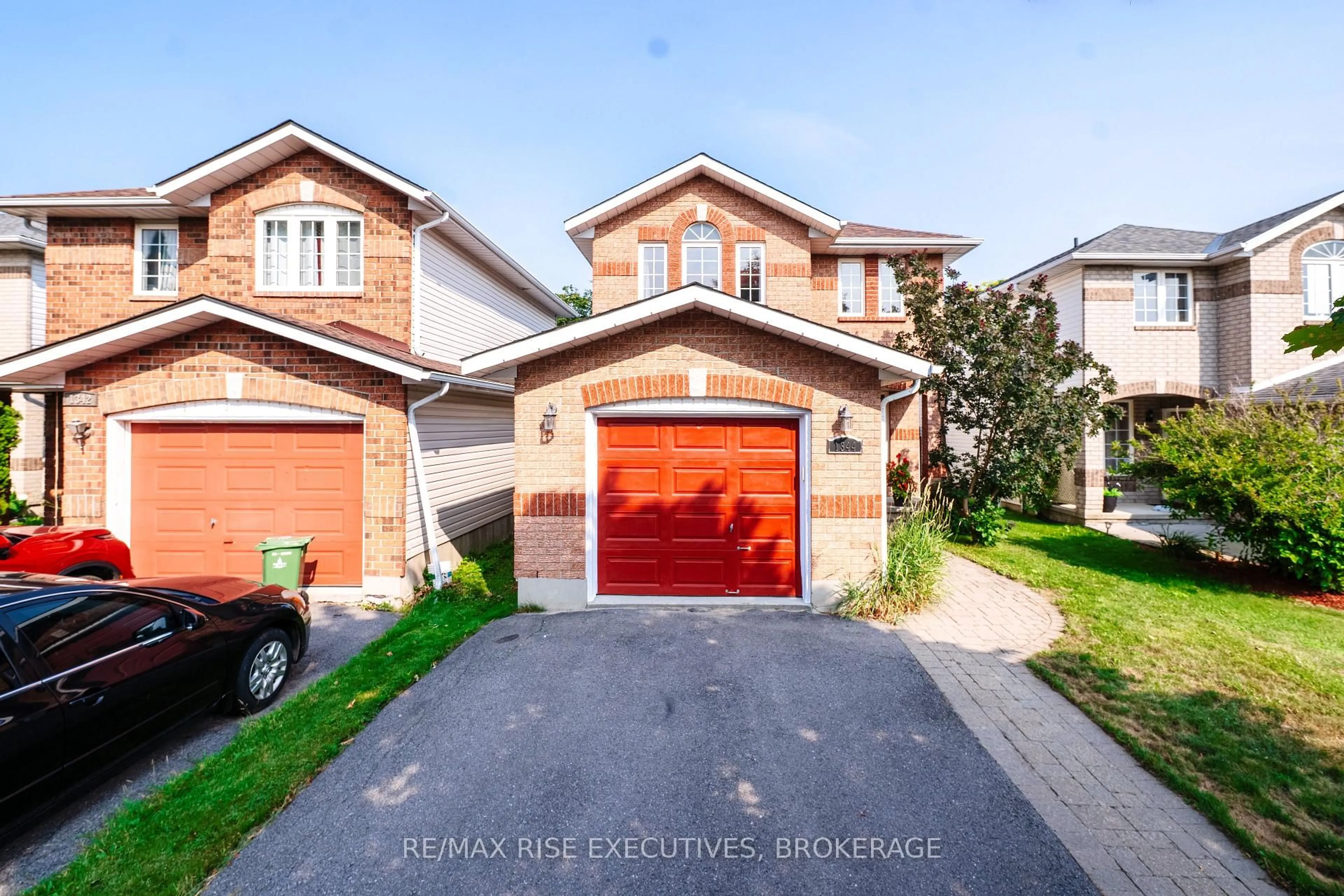A pic from outside/outdoor area/front of a property/back of a property/a pic from drone, street for 1344 Thornwood Cres, Kingston Ontario K7P 3B5