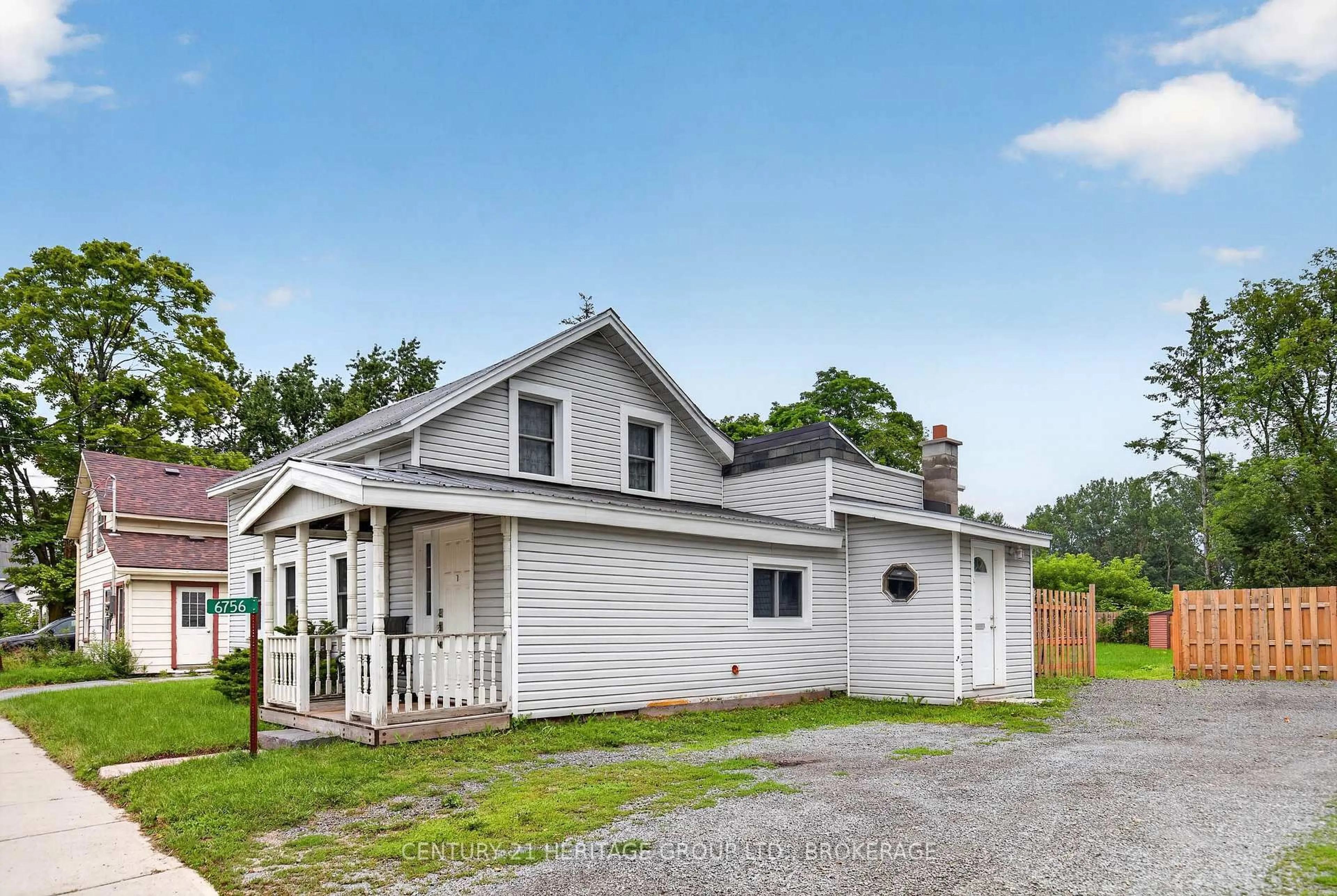 Home with vinyl exterior material, street for 6756 Hwy 38 Highway, Verona Ontario K0H 2W0