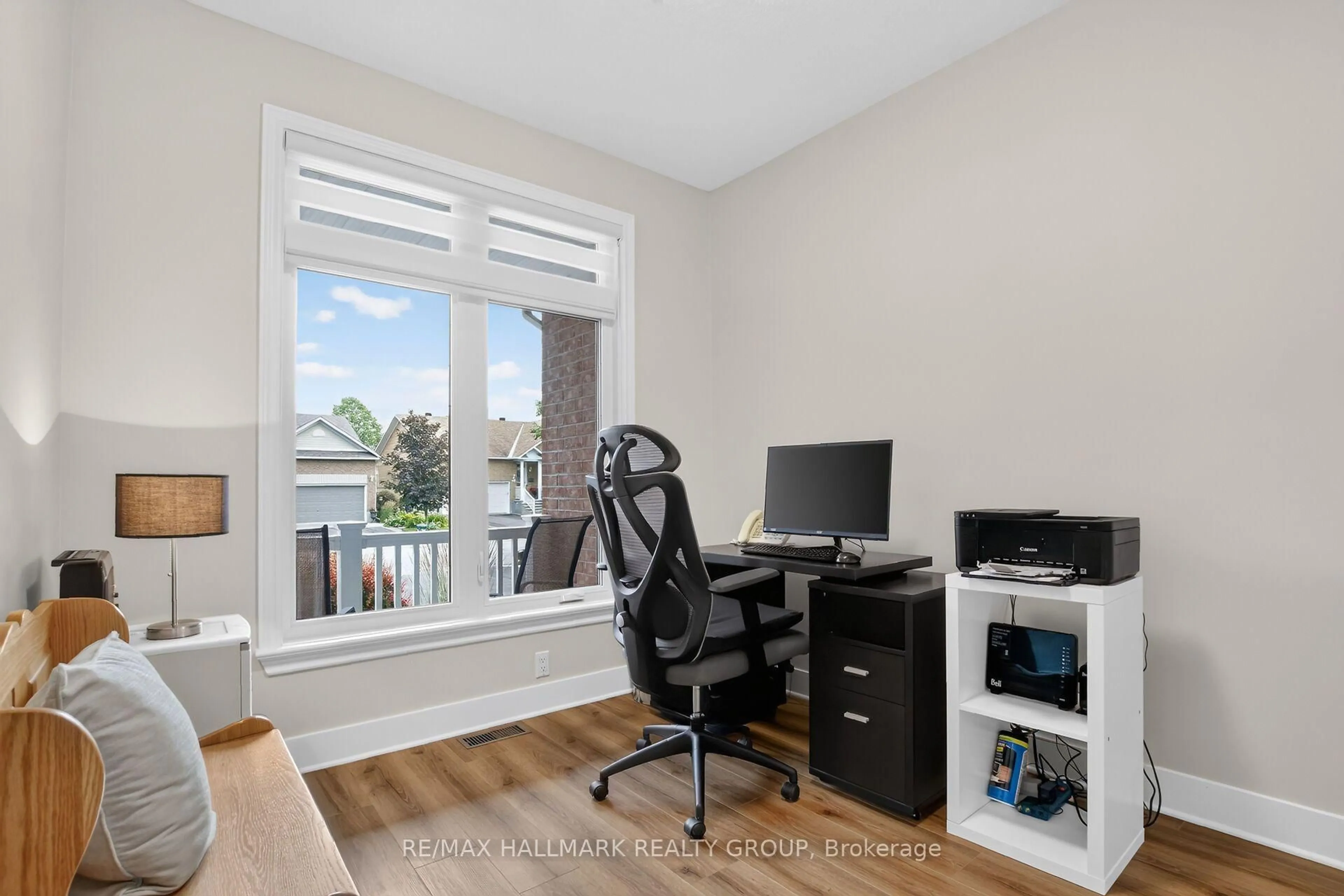 A pic of a room for 75 Sable Run Dr, Ottawa Ontario K2S 1W7
