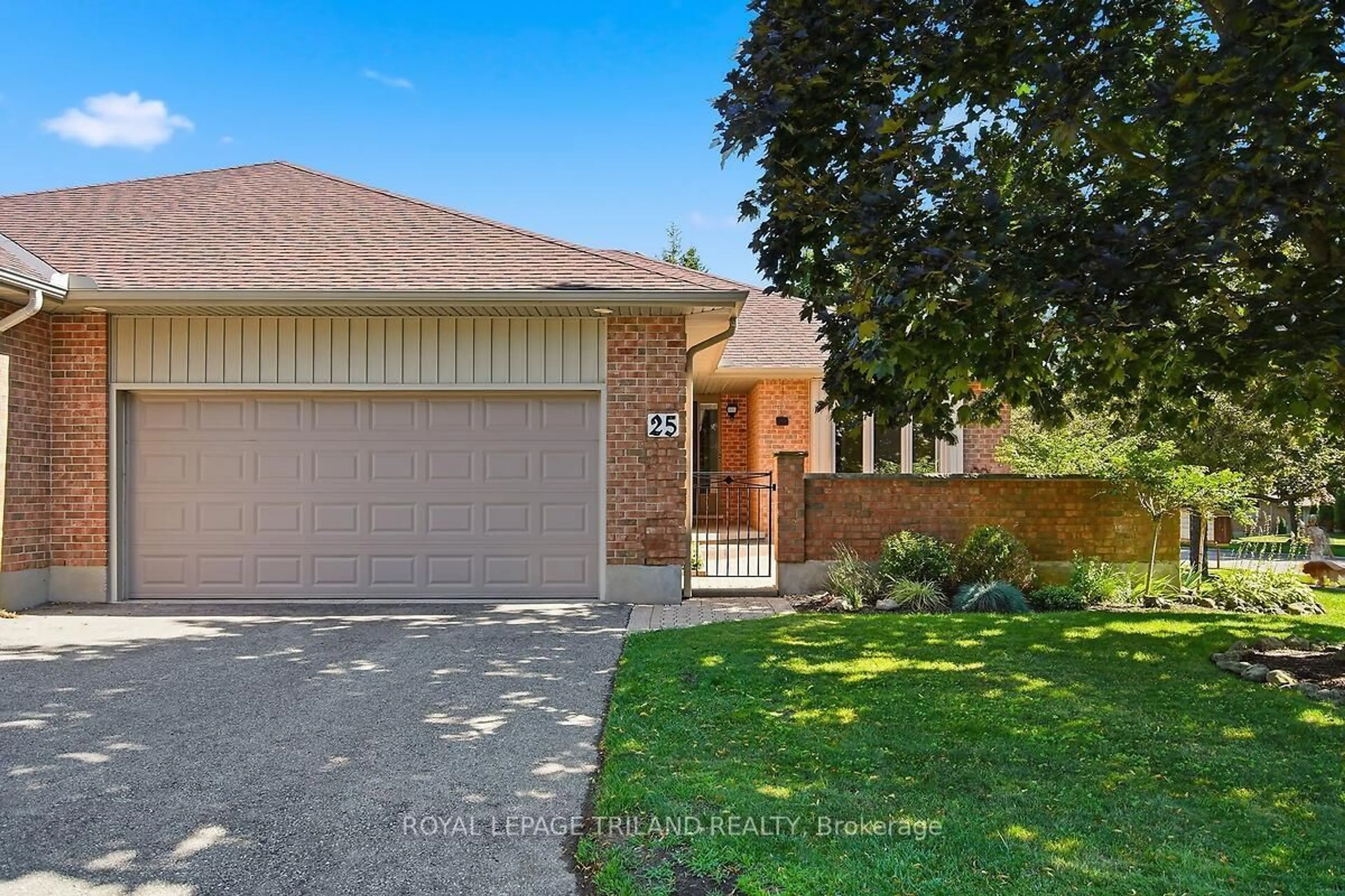 A pic from outside/outdoor area/front of a property/back of a property/a pic from drone, street for 5 Cadeau Terr #25, London South Ontario N6K 4H1