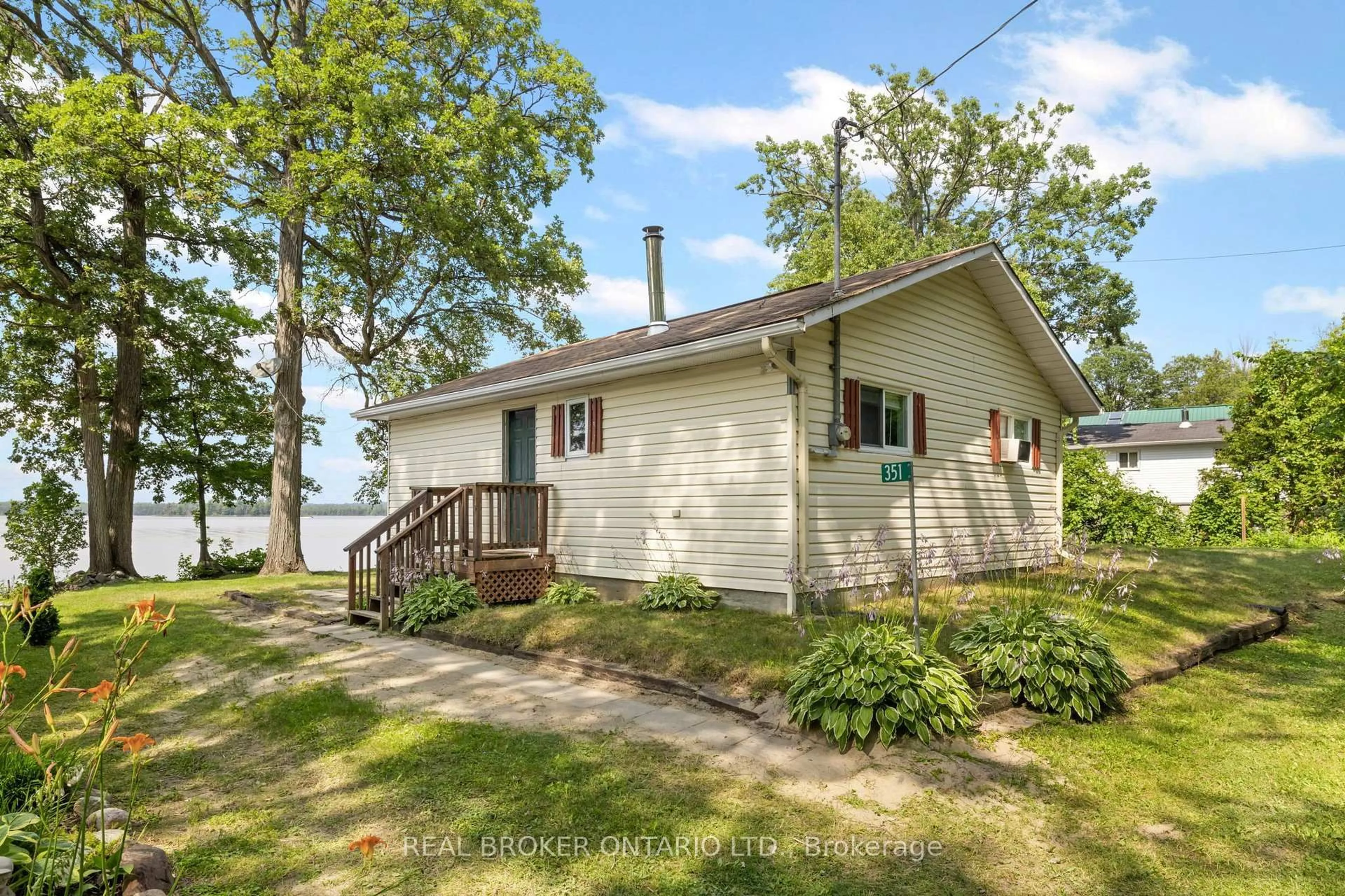 Unknown for 351 Leavoy Lane, Renfrew Ontario K7V 3Z8