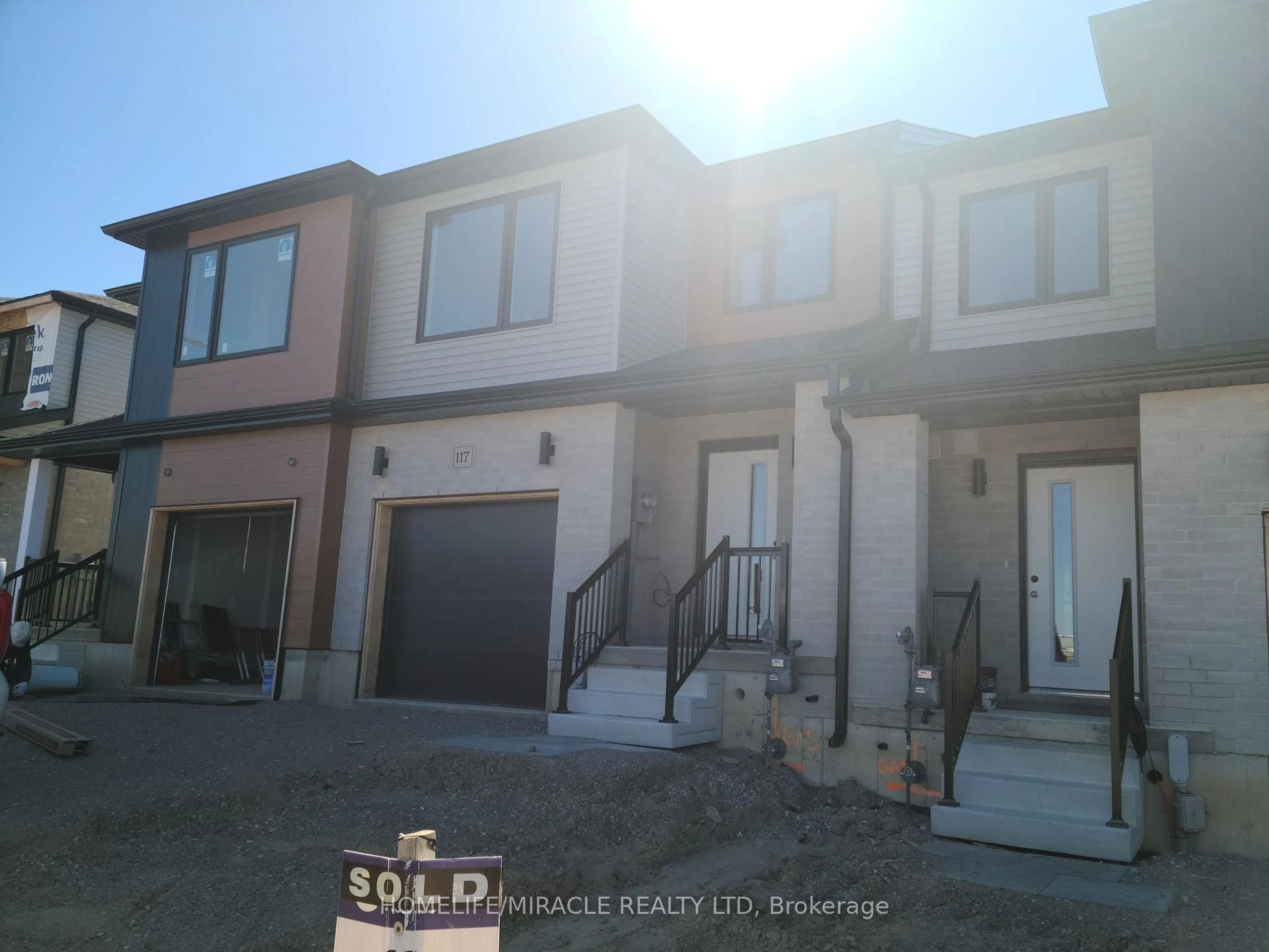 Unknown for 117 Mattingley St, Brant Ontario N3L 2M2