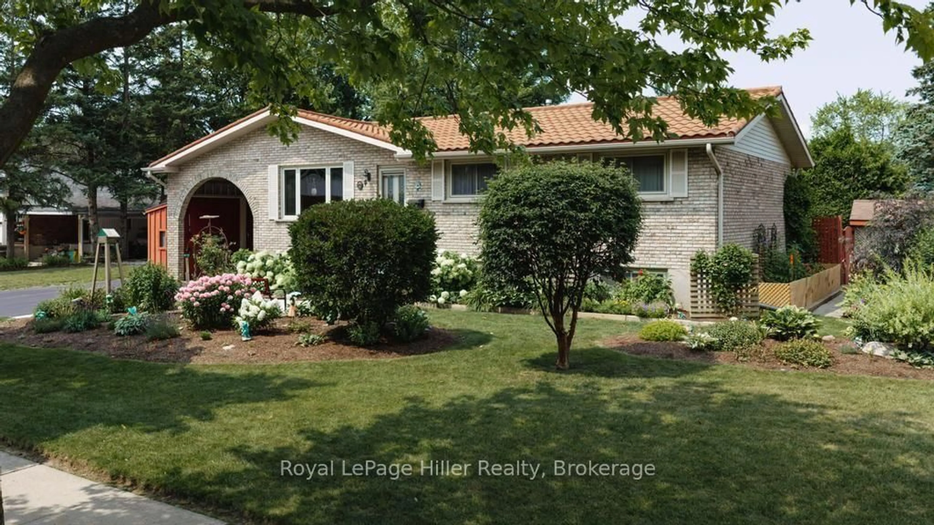 Unknown for 58 Kemp Cres, Stratford Ontario N5A 5C3