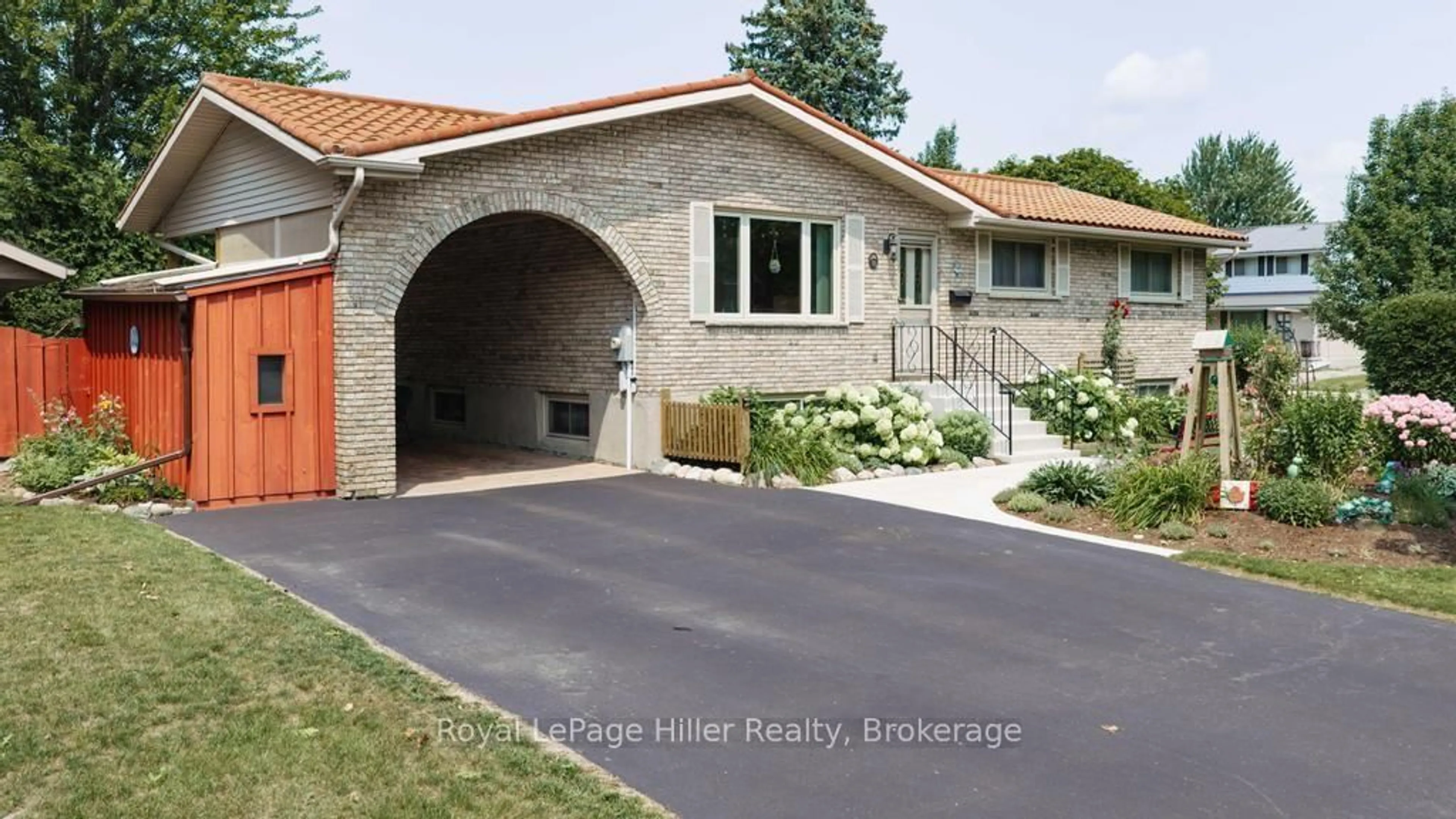 Unknown for 58 Kemp Cres, Stratford Ontario N5A 5C3