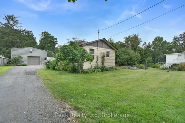1645 KING St, Woolwich 4