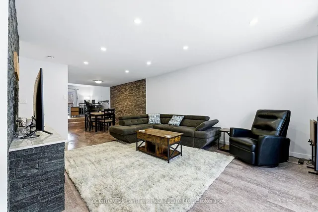 115 Ridley St, Prince Edward County 3