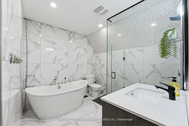 115 Ridley St, Prince Edward County 5