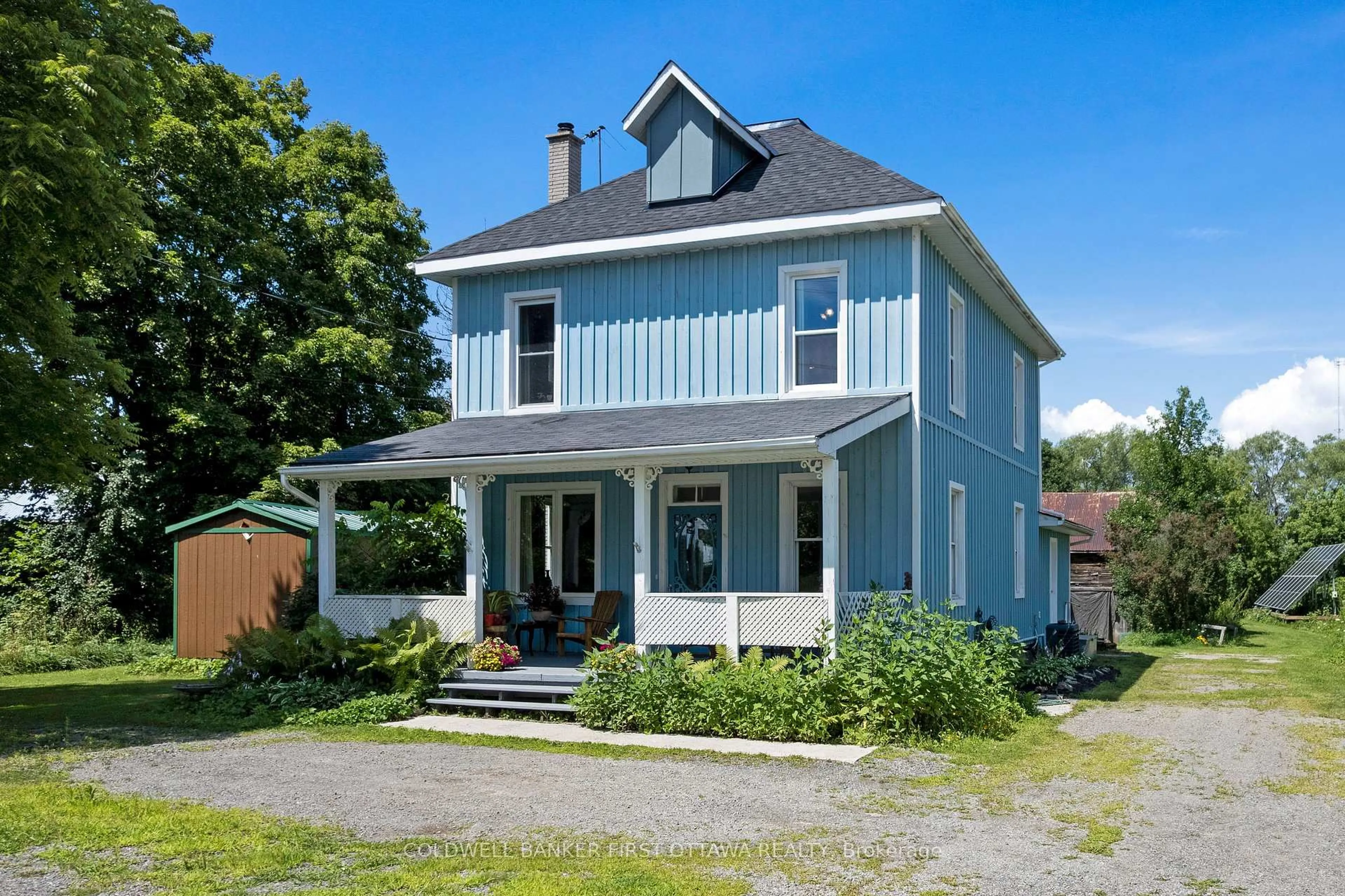 Home with vinyl exterior material, street for 1104 County Road 16 Rd, Merrickville-Wolford Ontario K0G 1G0
