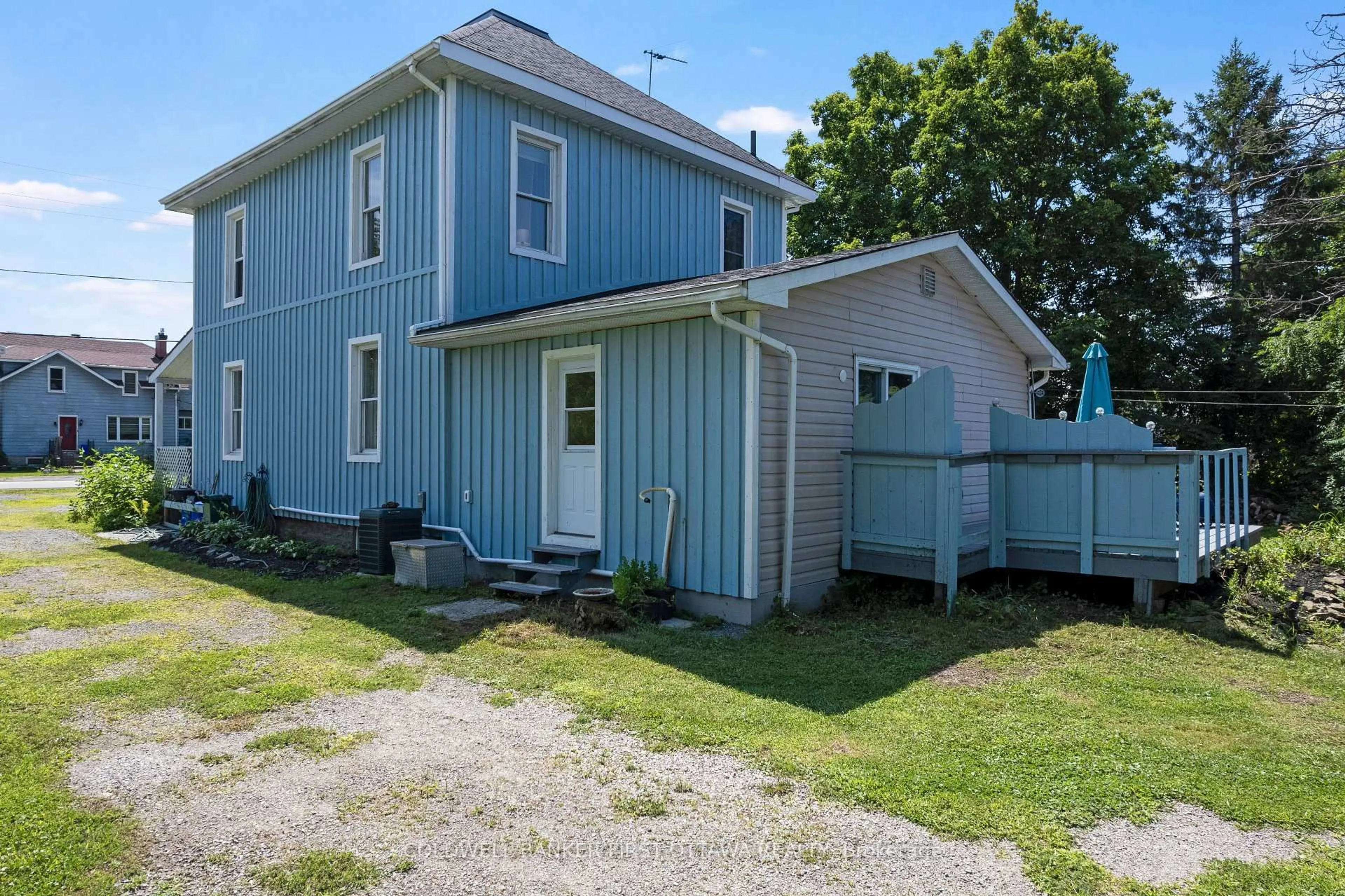 A pic from outside/outdoor area/front of a property/back of a property/a pic from drone, street for 1104 County Road 16 Rd, Merrickville-Wolford Ontario K0G 1G0