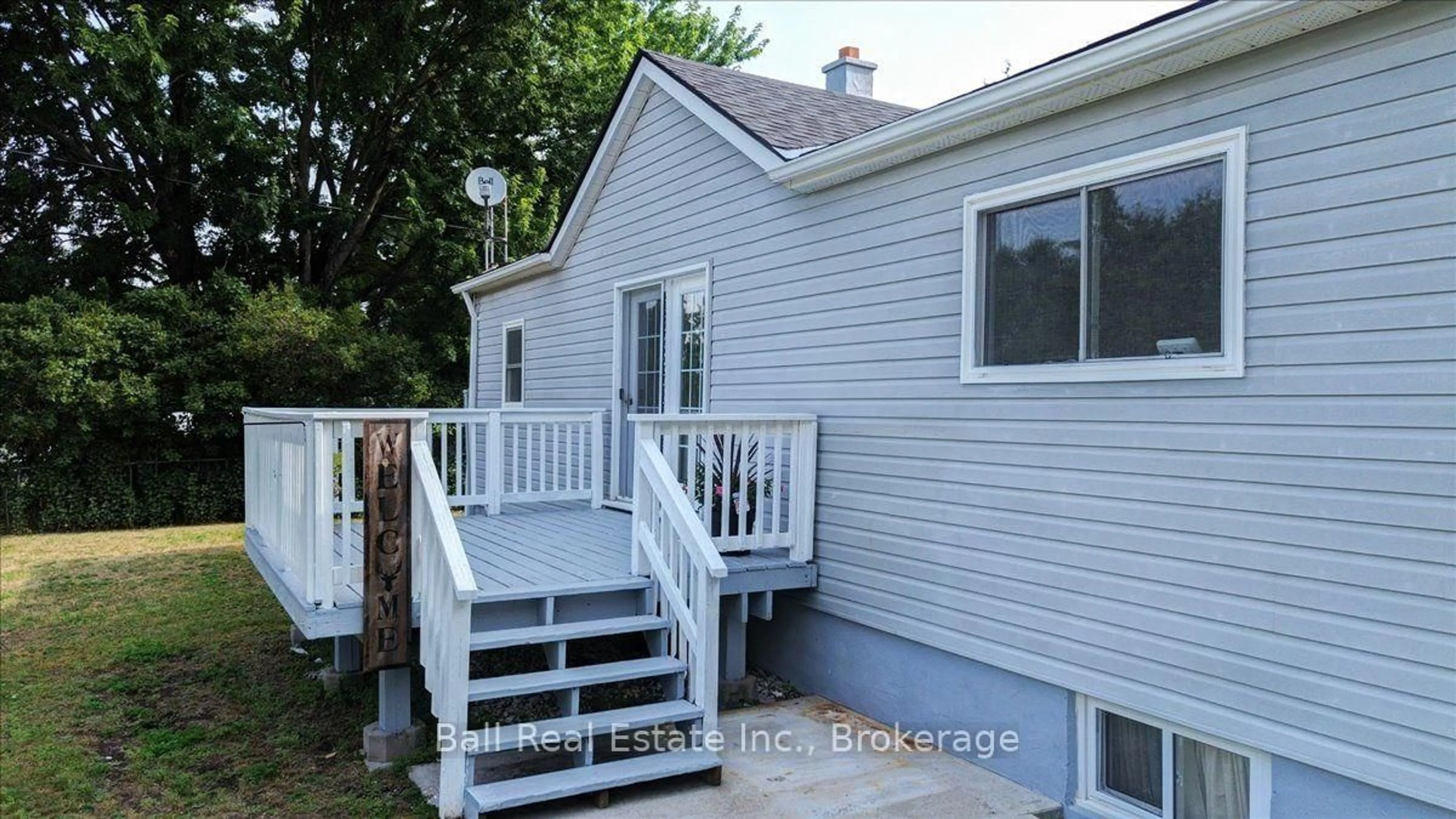 Home with vinyl exterior material, unknown for 34 Paudash Lake Rd, Bancroft Ontario K0L 1C0