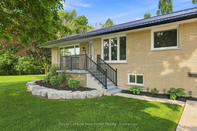 20 QUEEN St, Minto 5