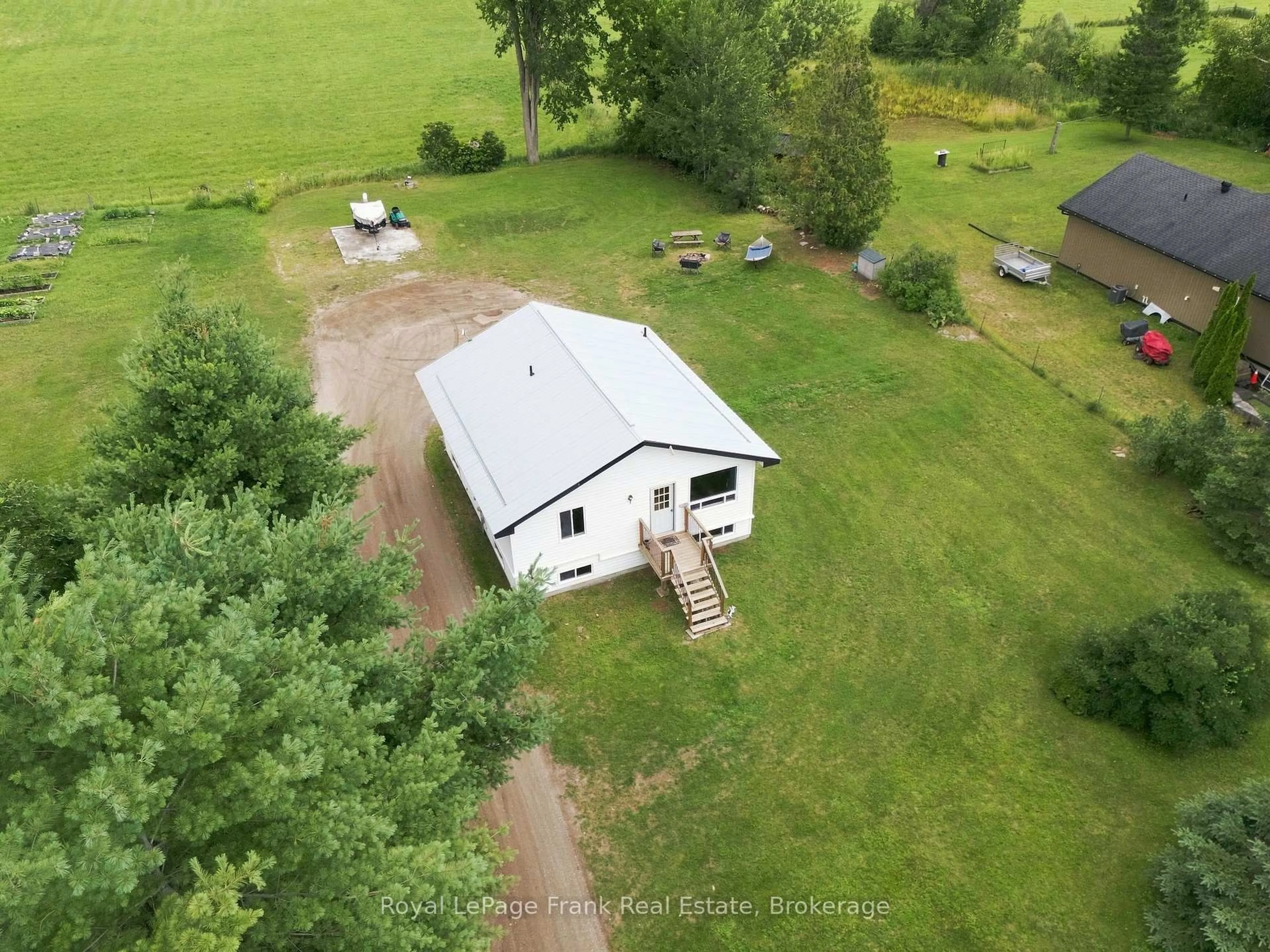 A pic from outside/outdoor area/front of a property/back of a property/a pic from drone, building for 170 Burnt River Rd, Kawartha Lakes Ontario K0M 1C0
