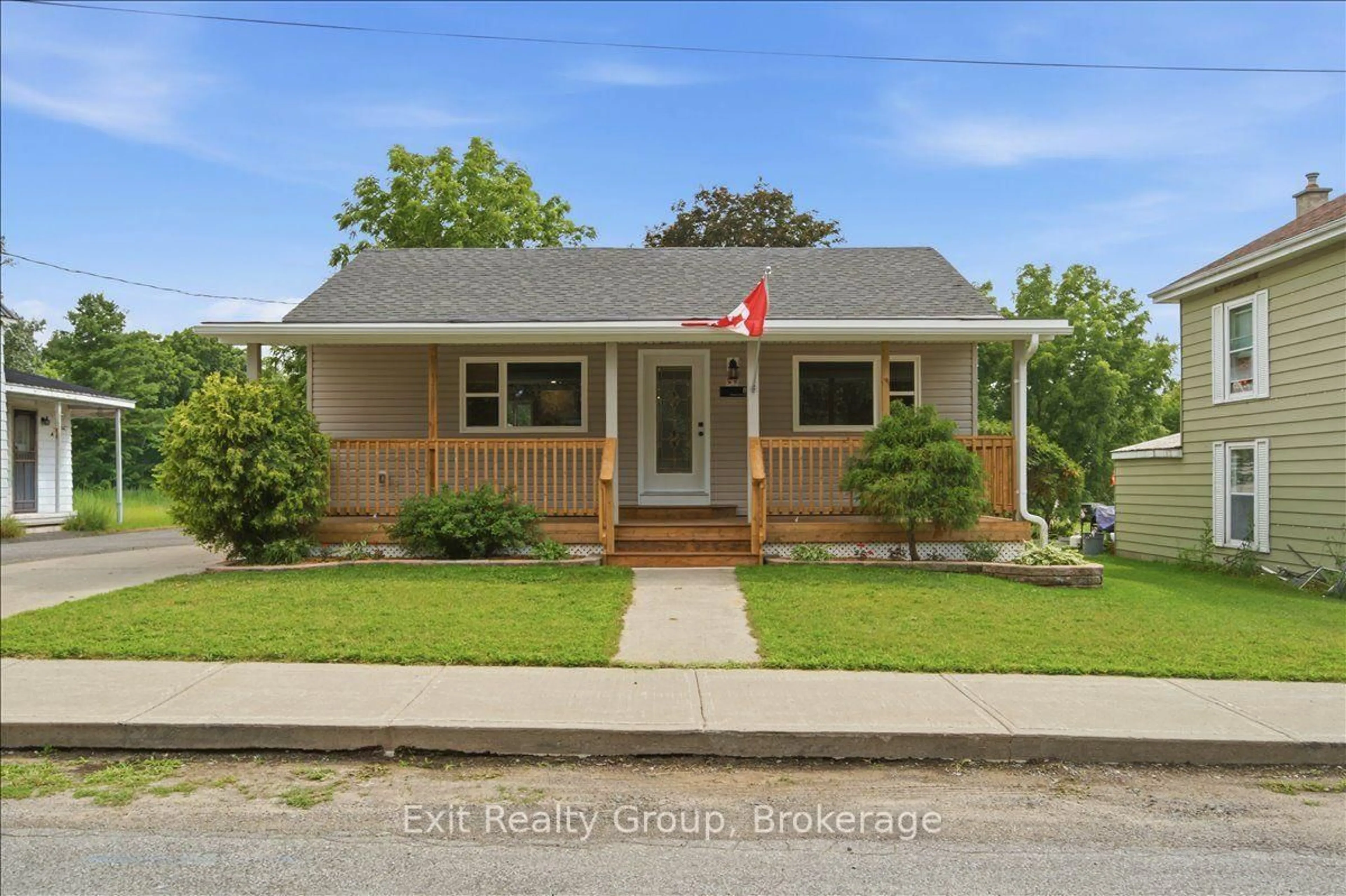 Unknown for 8 Albert St, Prince Edward County Ontario K0K 2T0