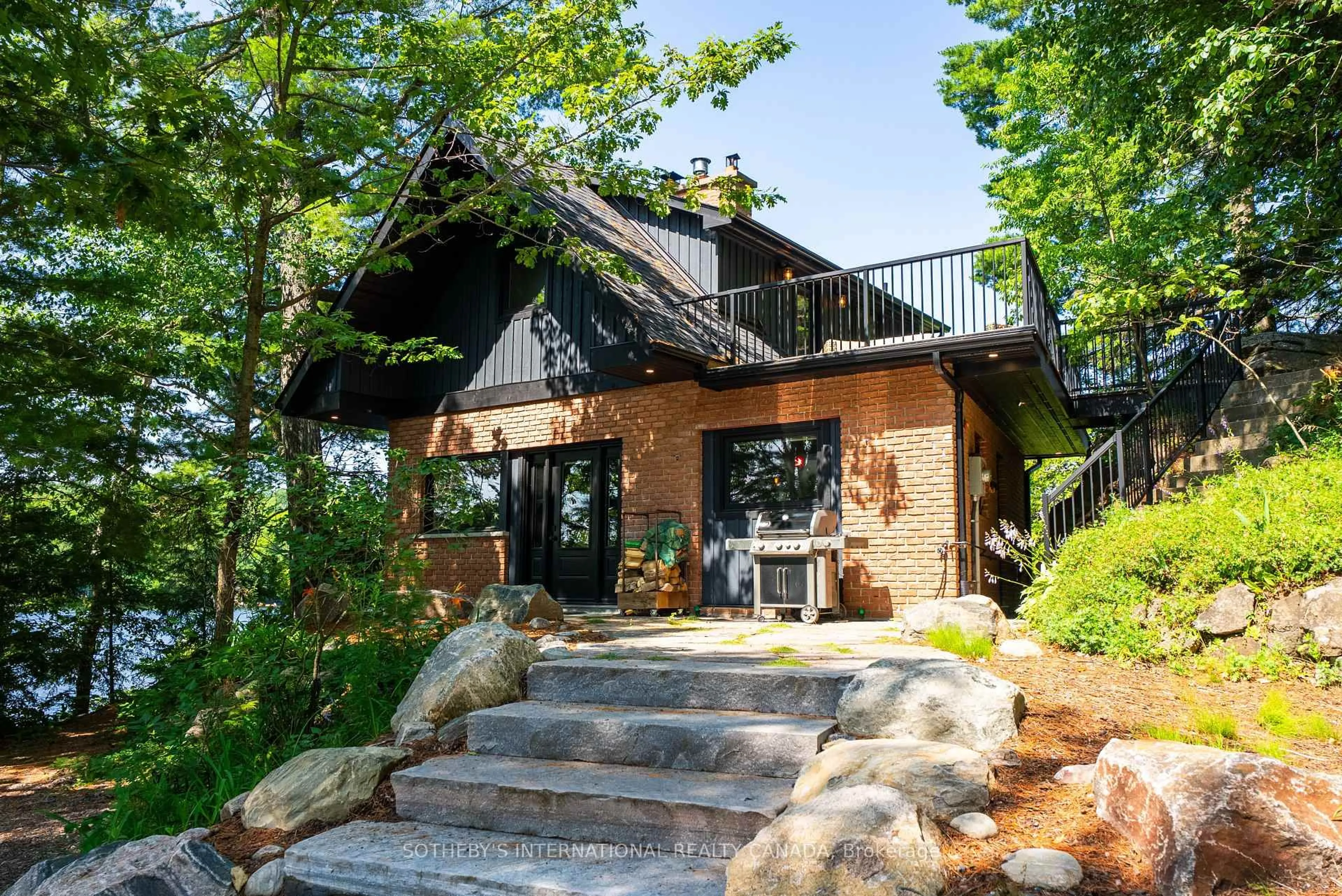 Home with brick exterior material, unknown for 1023 McCabe Rd, Lake of Bays Ontario P0B 1A0