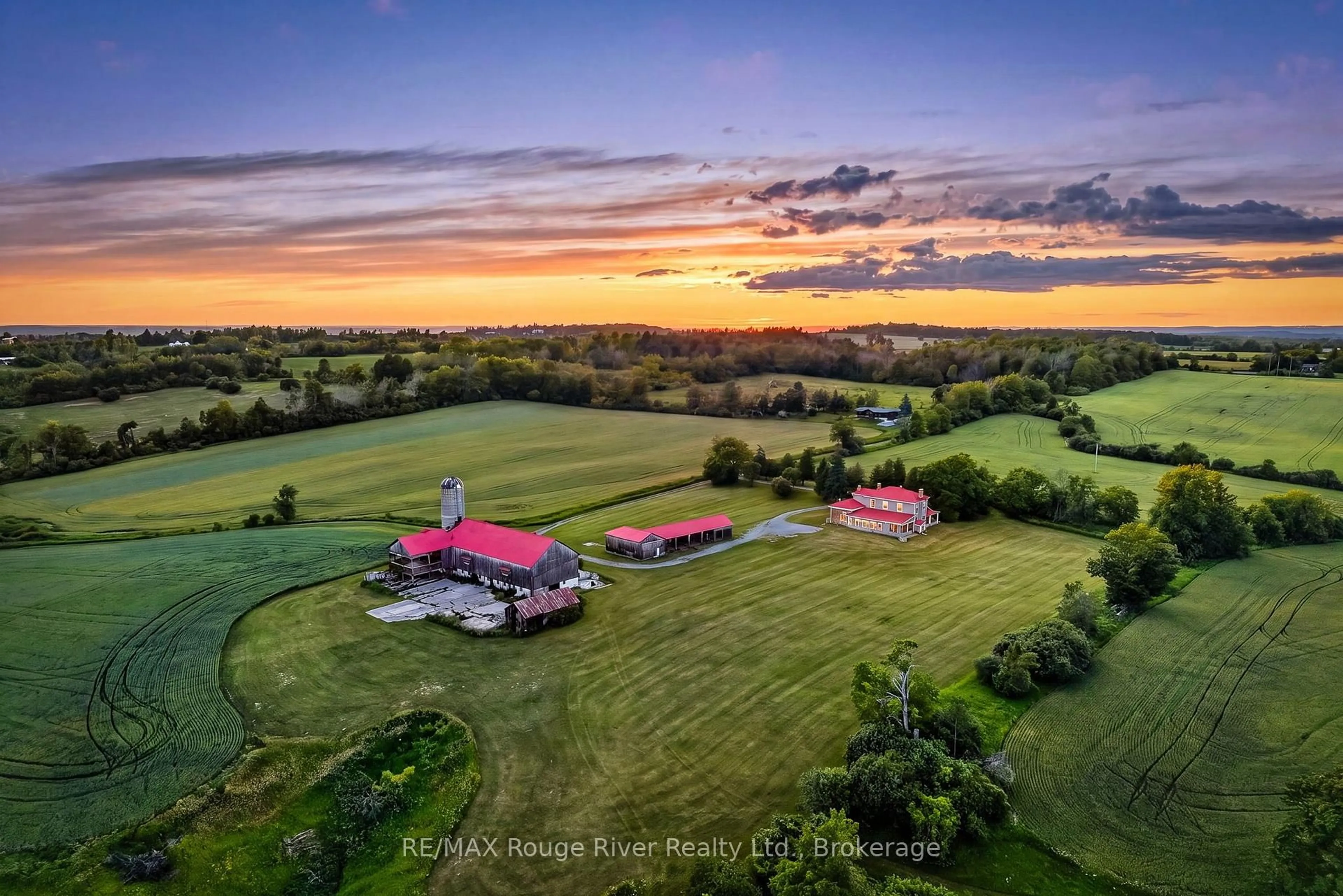 A pic from outside/outdoor area/front of a property/back of a property/a pic from drone, building for 733 COUNTY RD 2 RD Rd, Otonabee-South Monaghan Ontario K0L 1B0
