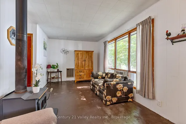 27A Maple Grove Lane, Eganville 5
