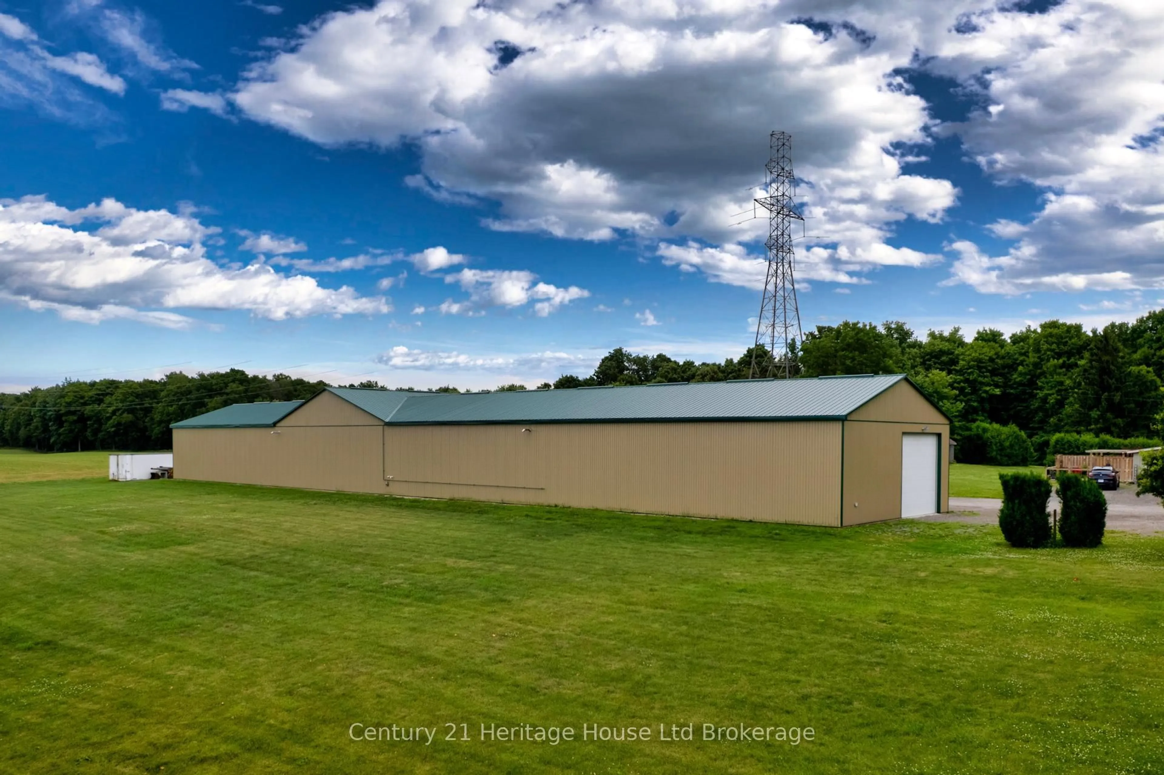 A pic from outside/outdoor area/front of a property/back of a property/a pic from drone, building for 3208-3214 Pigram Line, South-West Oxford Ontario N0J 1W0