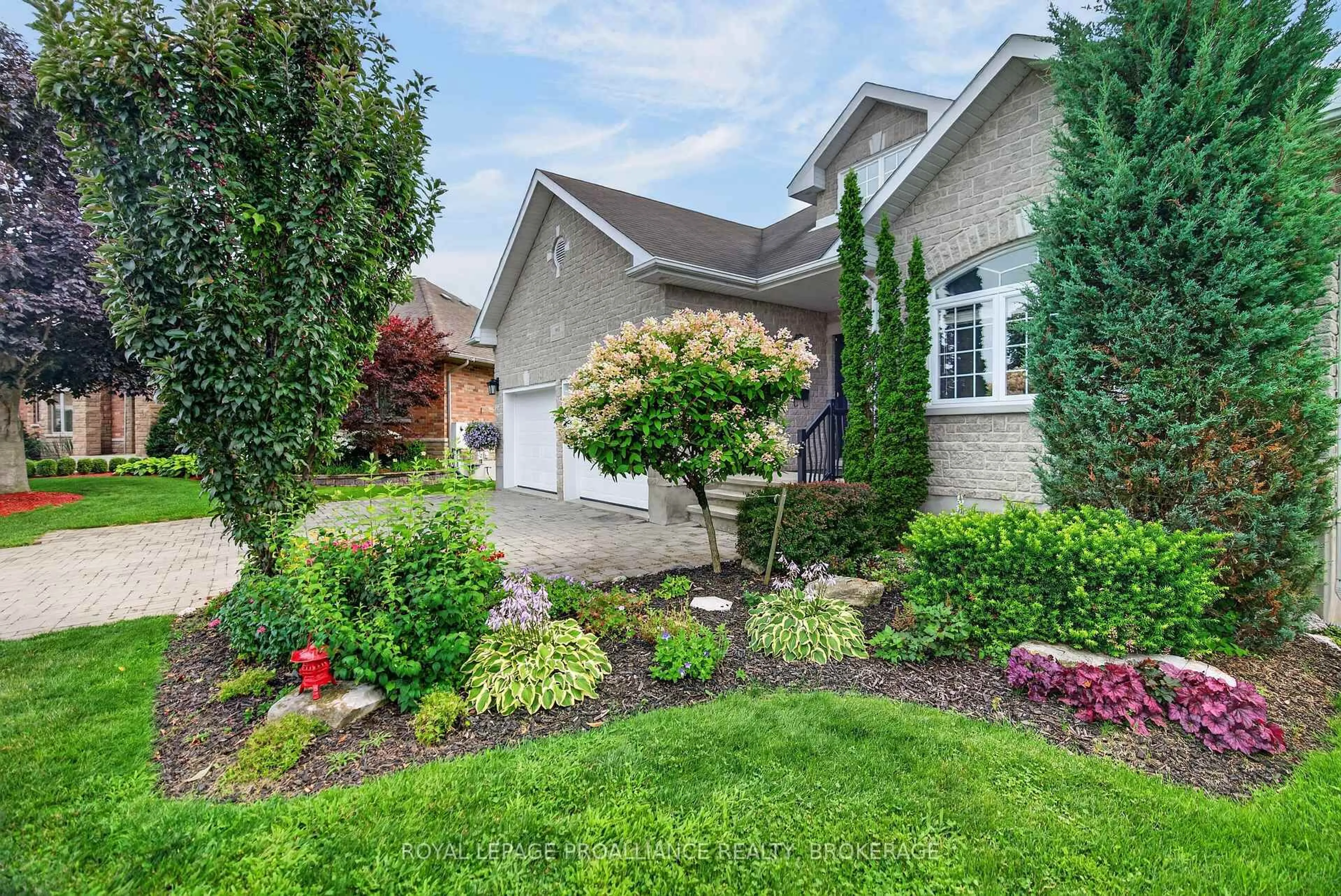 Unknown for 995 Granite Crt, Kingston Ontario K7M 8W9