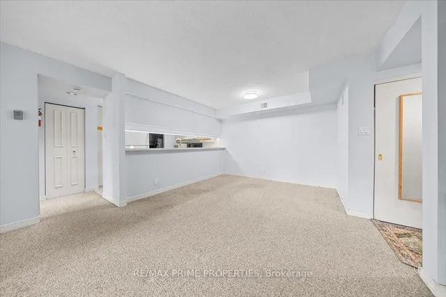 205 Somerset St #105, Ottawa 4