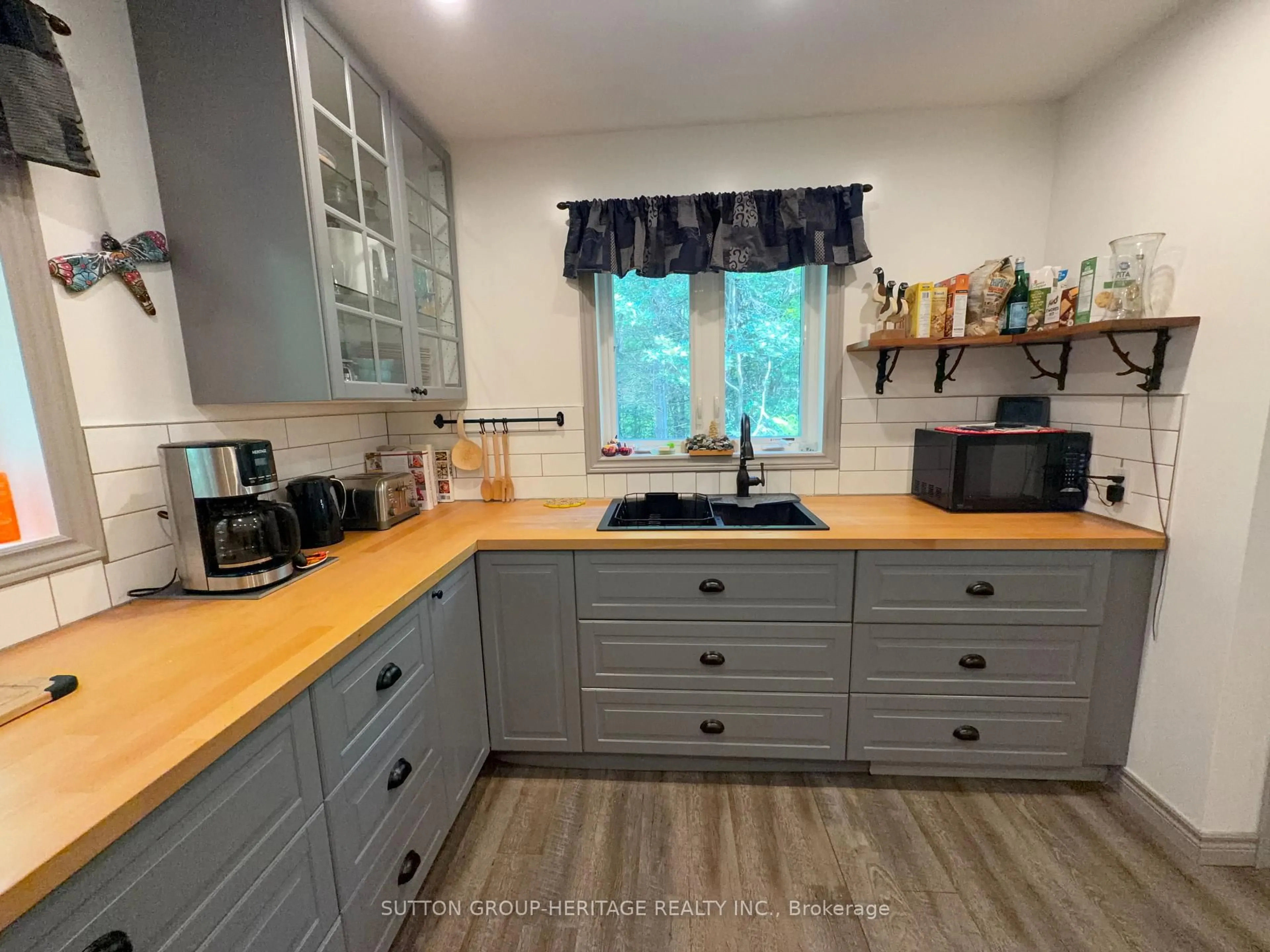 Standard kitchen, unknown for 1188B Bebris Rd, Arden Ontario K0H 1B0