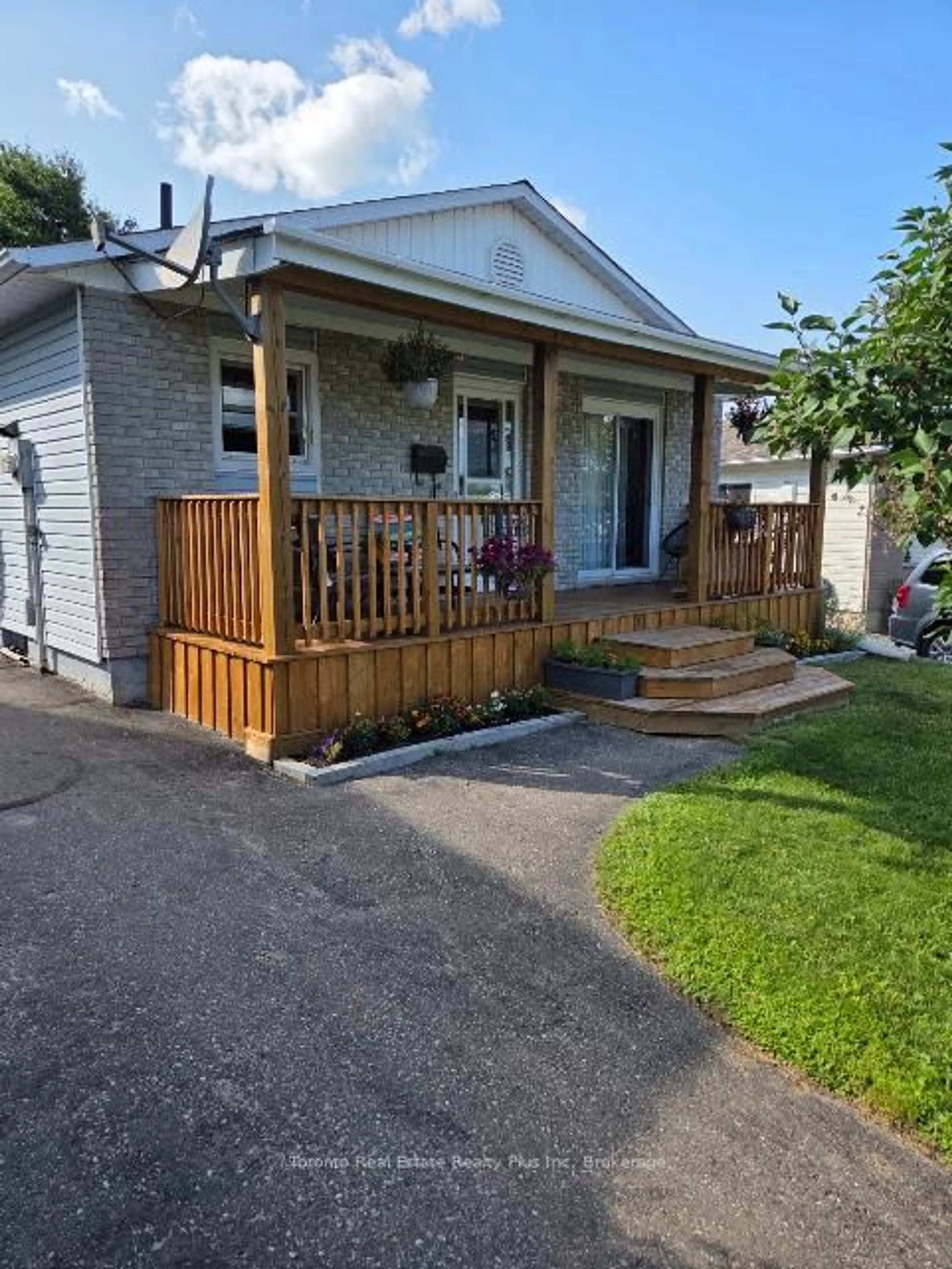 Unknown for 83 Laurier Rd, Elliot Lake Ontario P5A 2T9