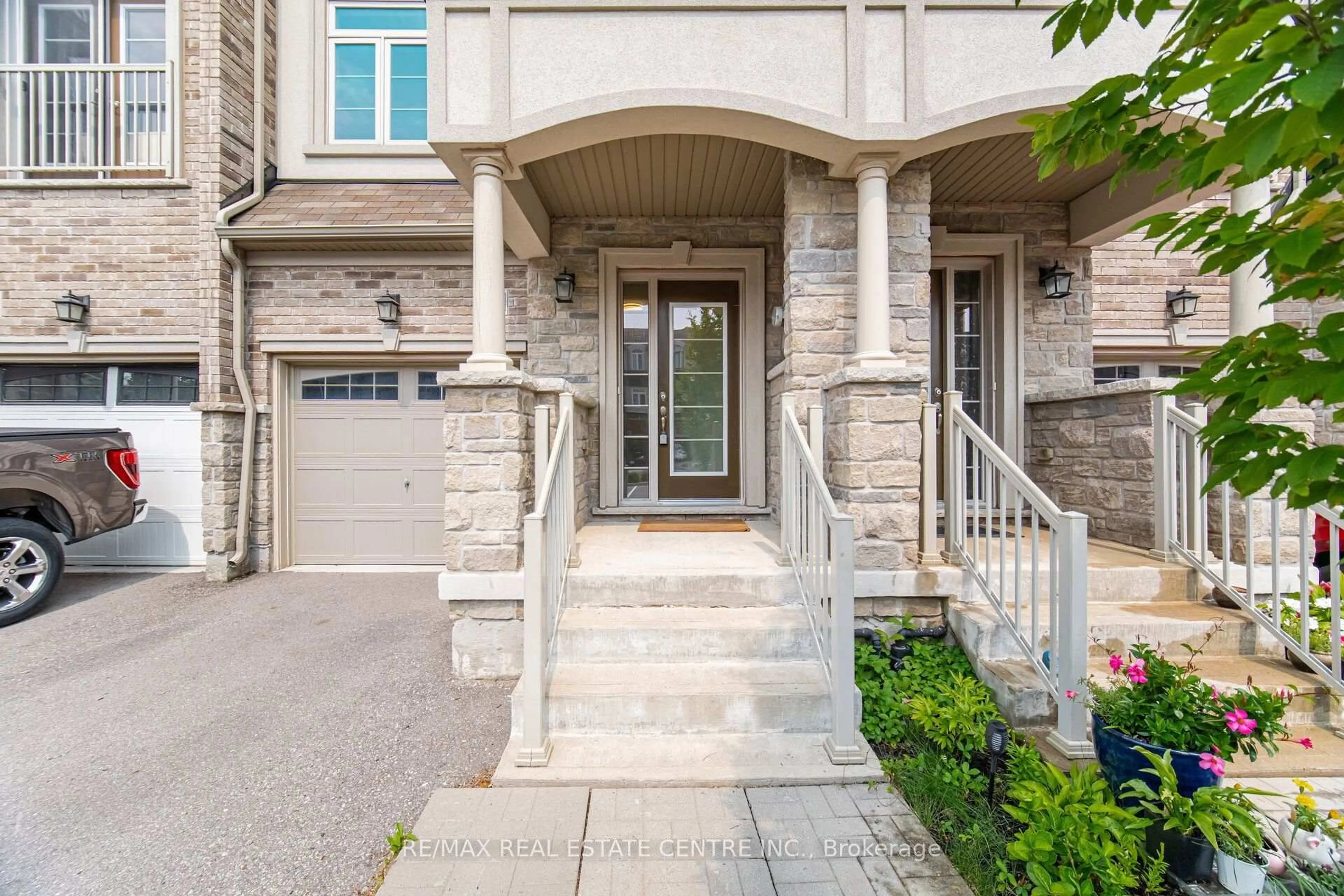 Unknown for 137 Borers Creek Circ, Hamilton Ontario L8B 1W3