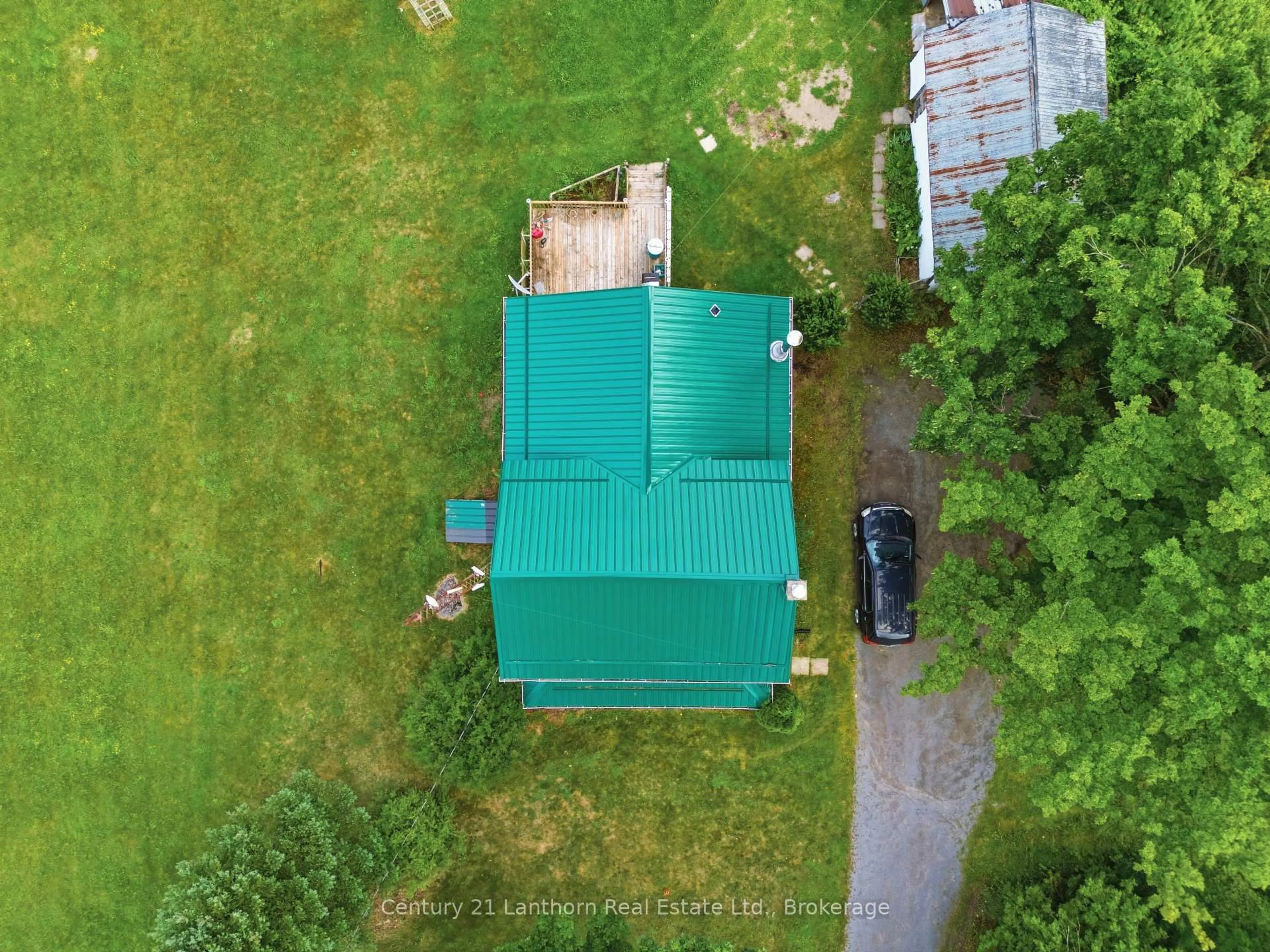 A pic from outside/outdoor area/front of a property/back of a property/a pic from drone, building for 1504 Vanderwater Rd, Thomasburg Ontario K0K 3H0