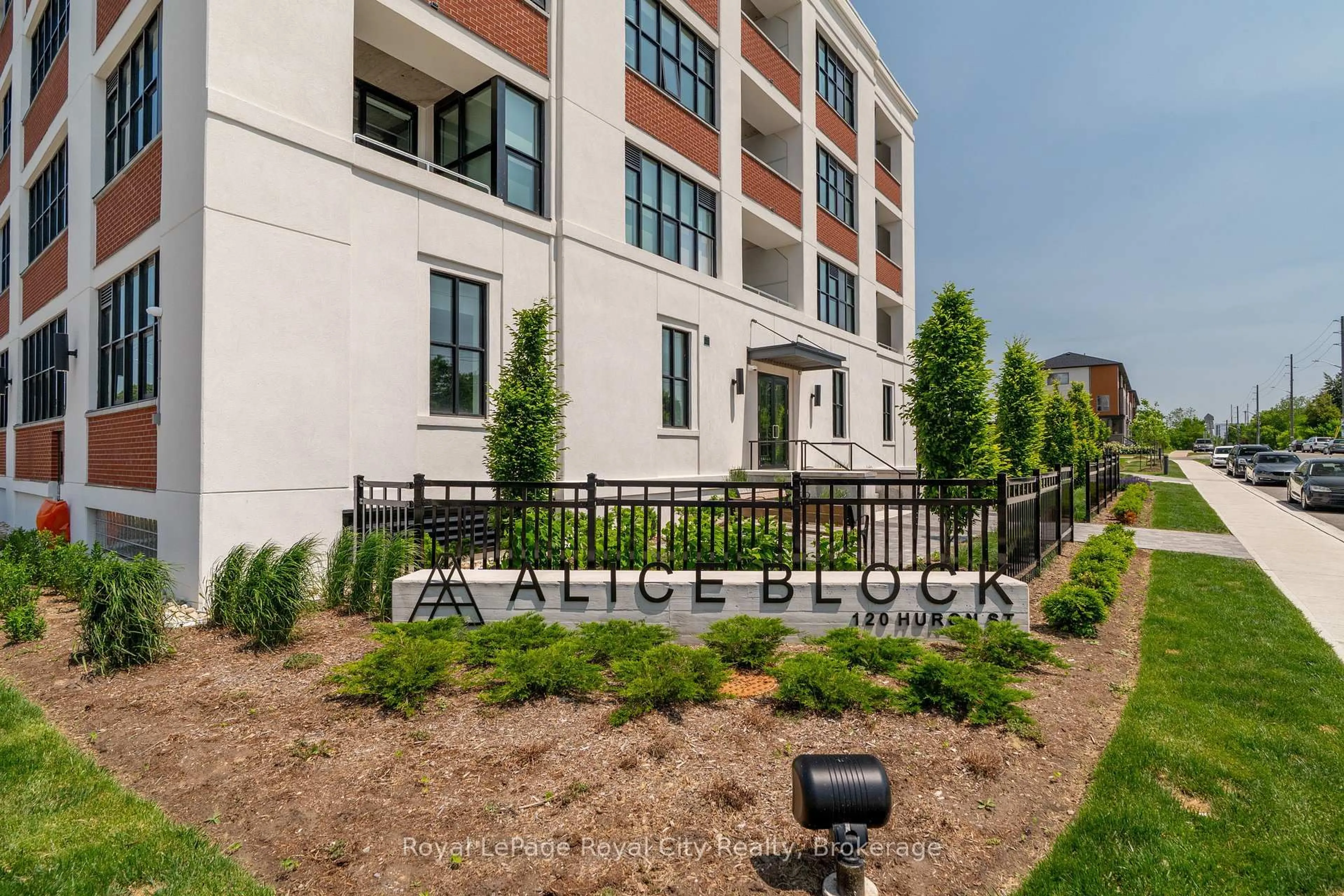 Patio, building for 120 Huron St #112, Guelph Ontario N1E 0T8