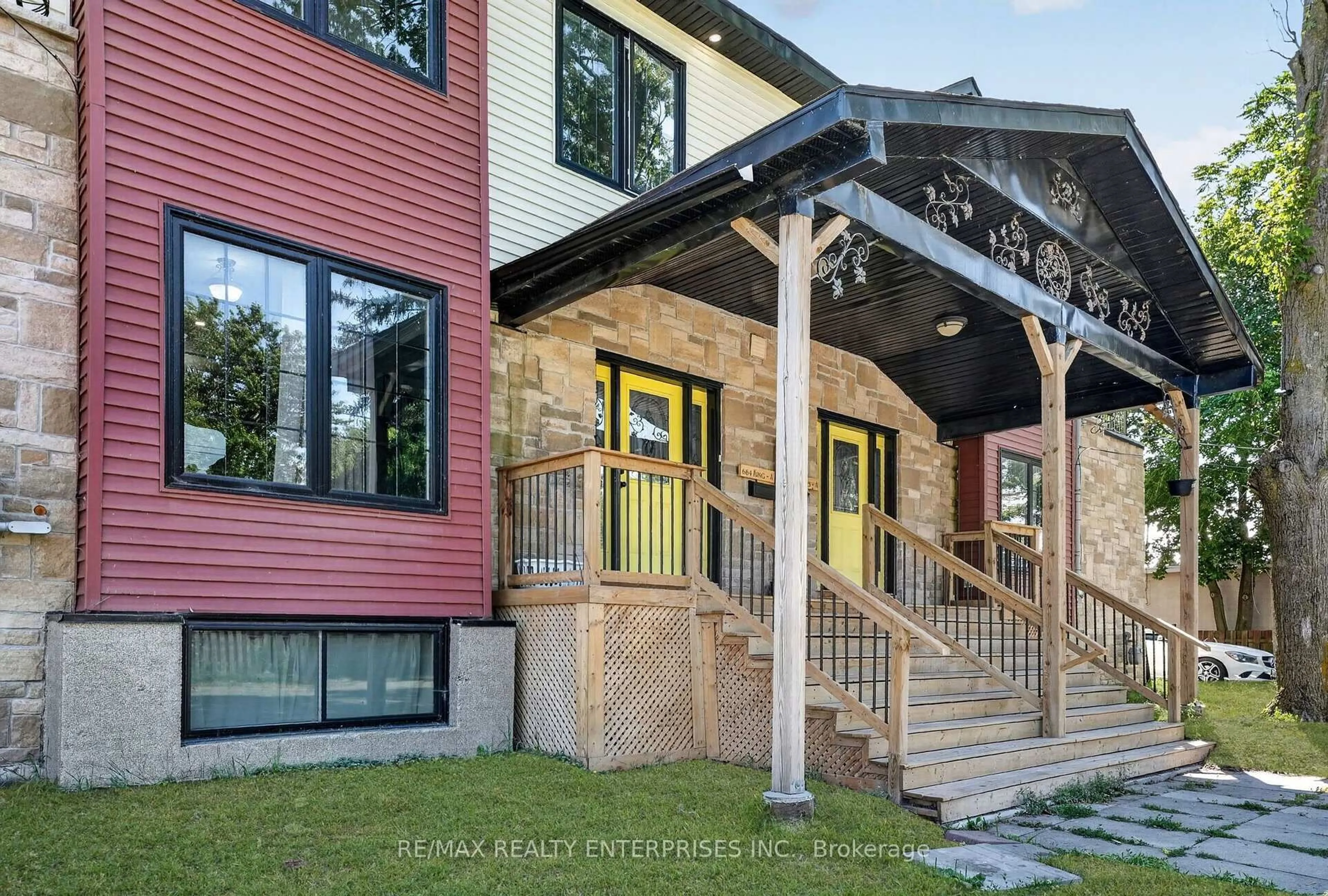 Home with brick exterior material, street for 664 King St, Port Colborne Ontario L3K 4H8