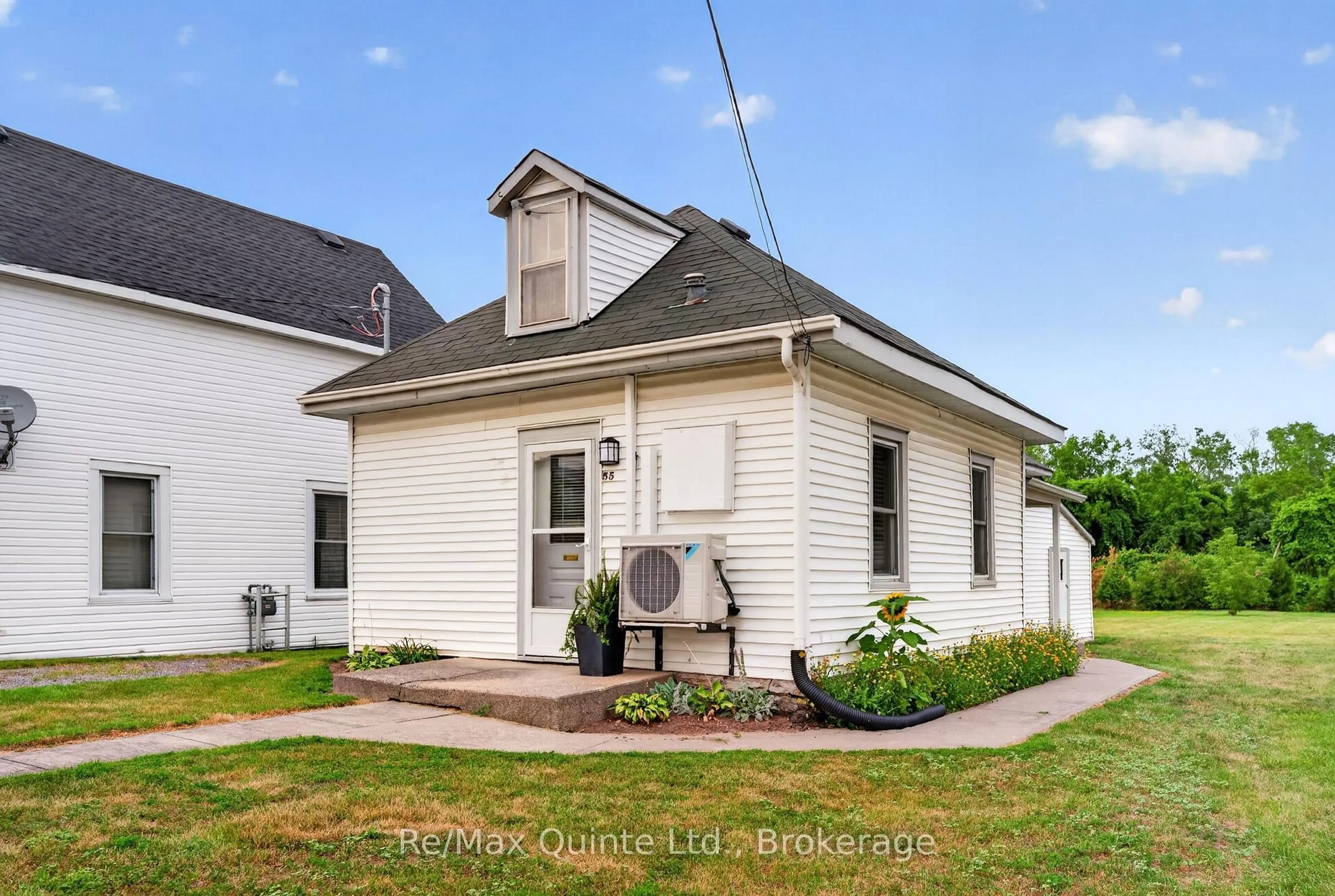 Unknown for 55 George St, Belleville Ontario K8N 3G7