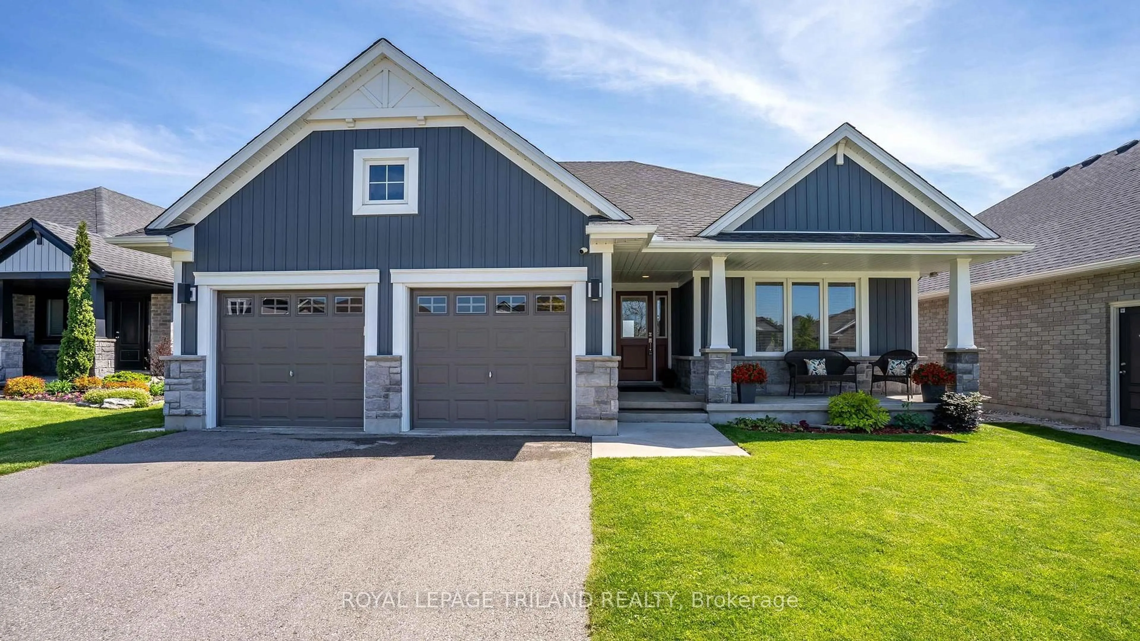 Home with vinyl exterior material, street for 8 MELROSE Crt, St. Thomas Ontario N5R 0J4