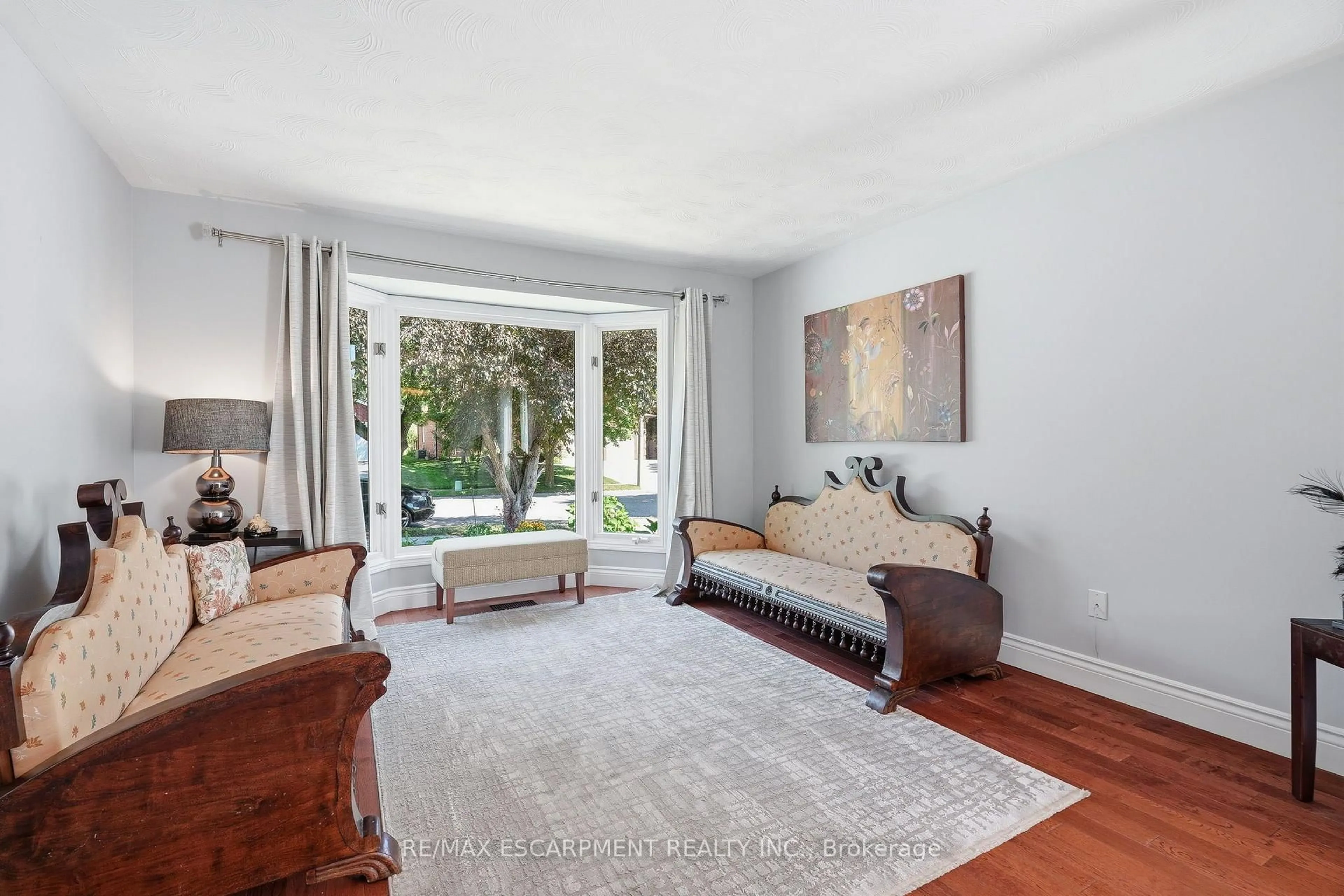 Living room with furniture, unknown for 25 Winter Way, Brantford Ontario N3T 6G3