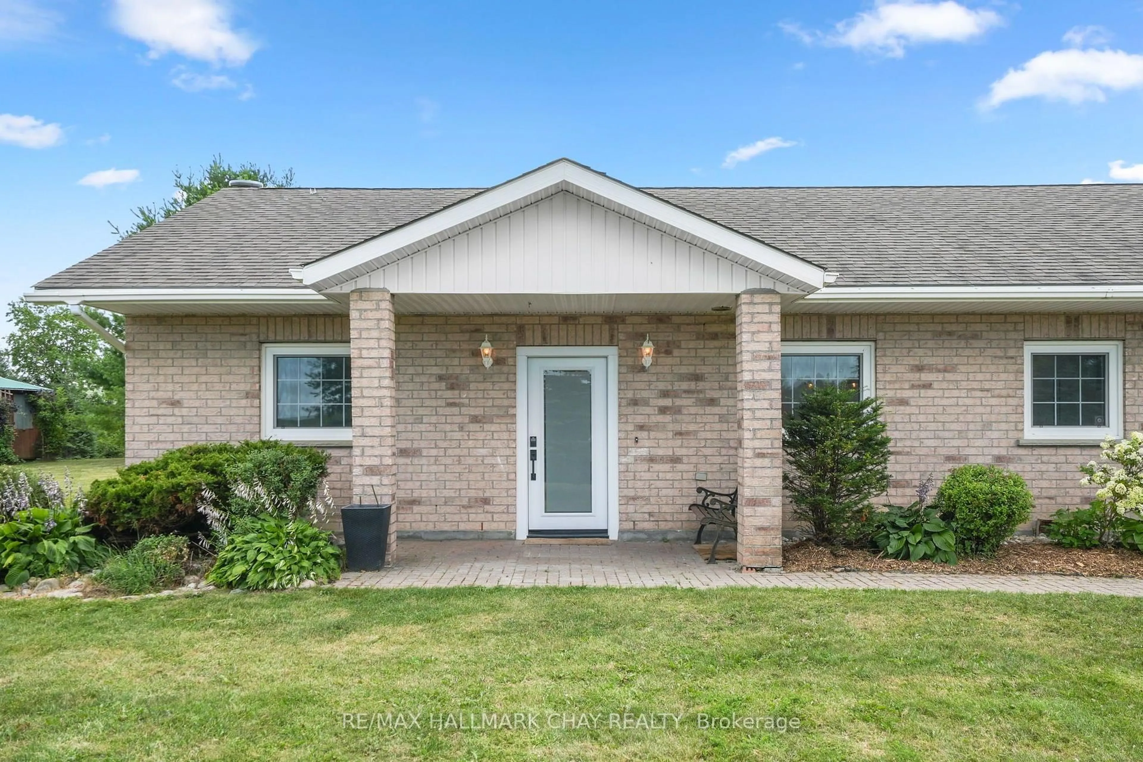 Home with brick exterior material, street for 958375 E 7th Line, Mulmur Ontario L9V 0M9