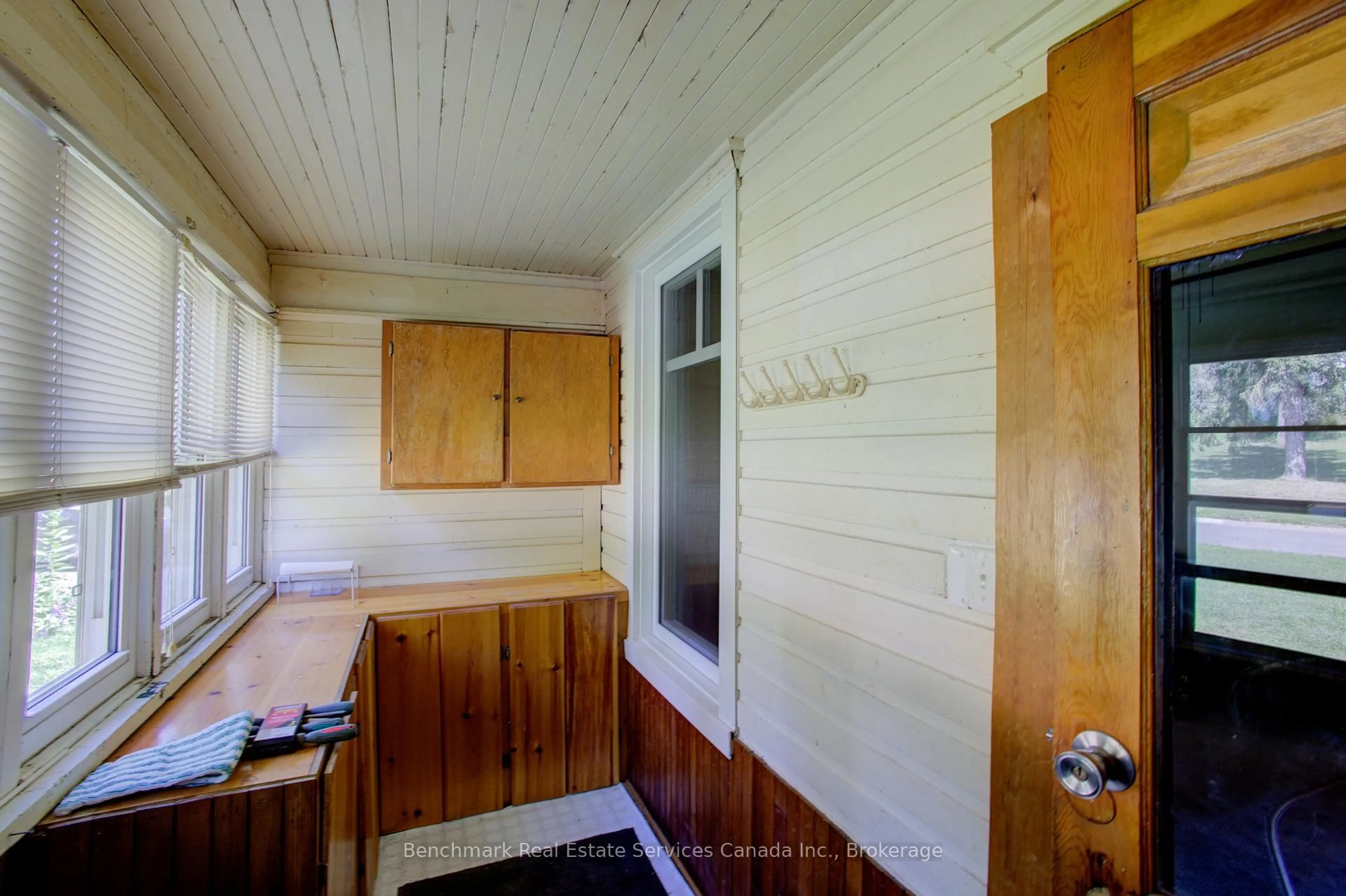 Unknown for 237 Thomas St, St. Marys Ontario N4X 1C2