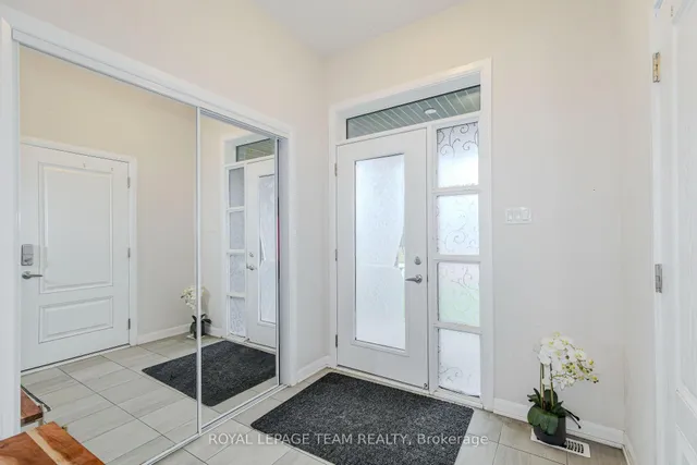2004 Caltra Cres, Ottawa 2