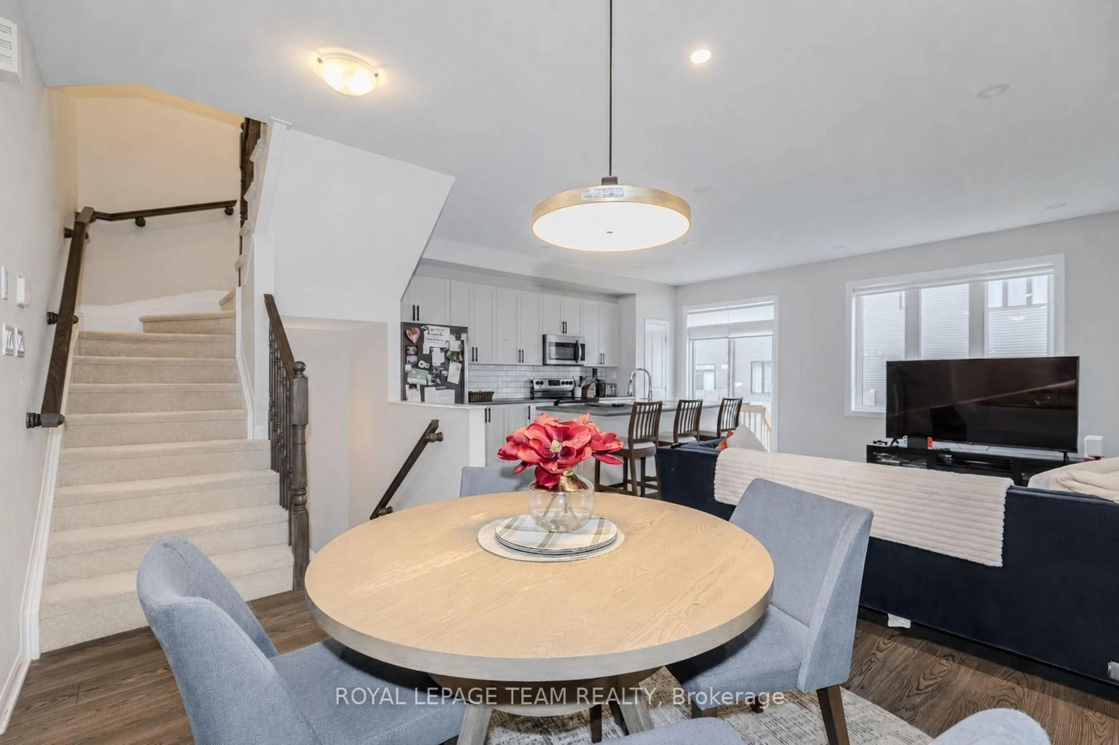 Dining room, unknown for 2004 Caltra Cres, Ottawa Ontario K2J 6V4