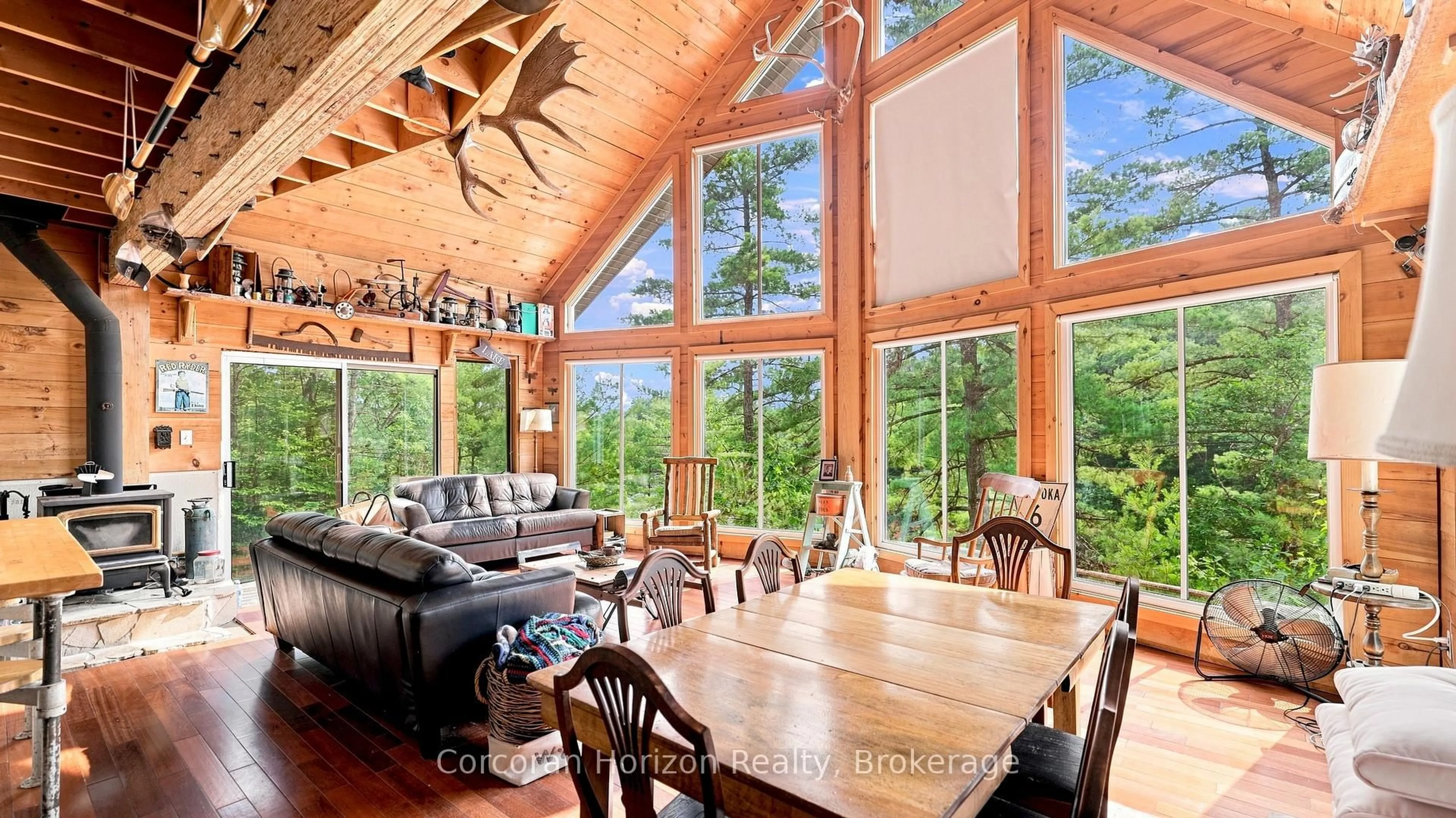 Dining room, wood/laminate floor for 1316 Wahta #2 Rd, Georgian Bay Ontario P0C 1A0