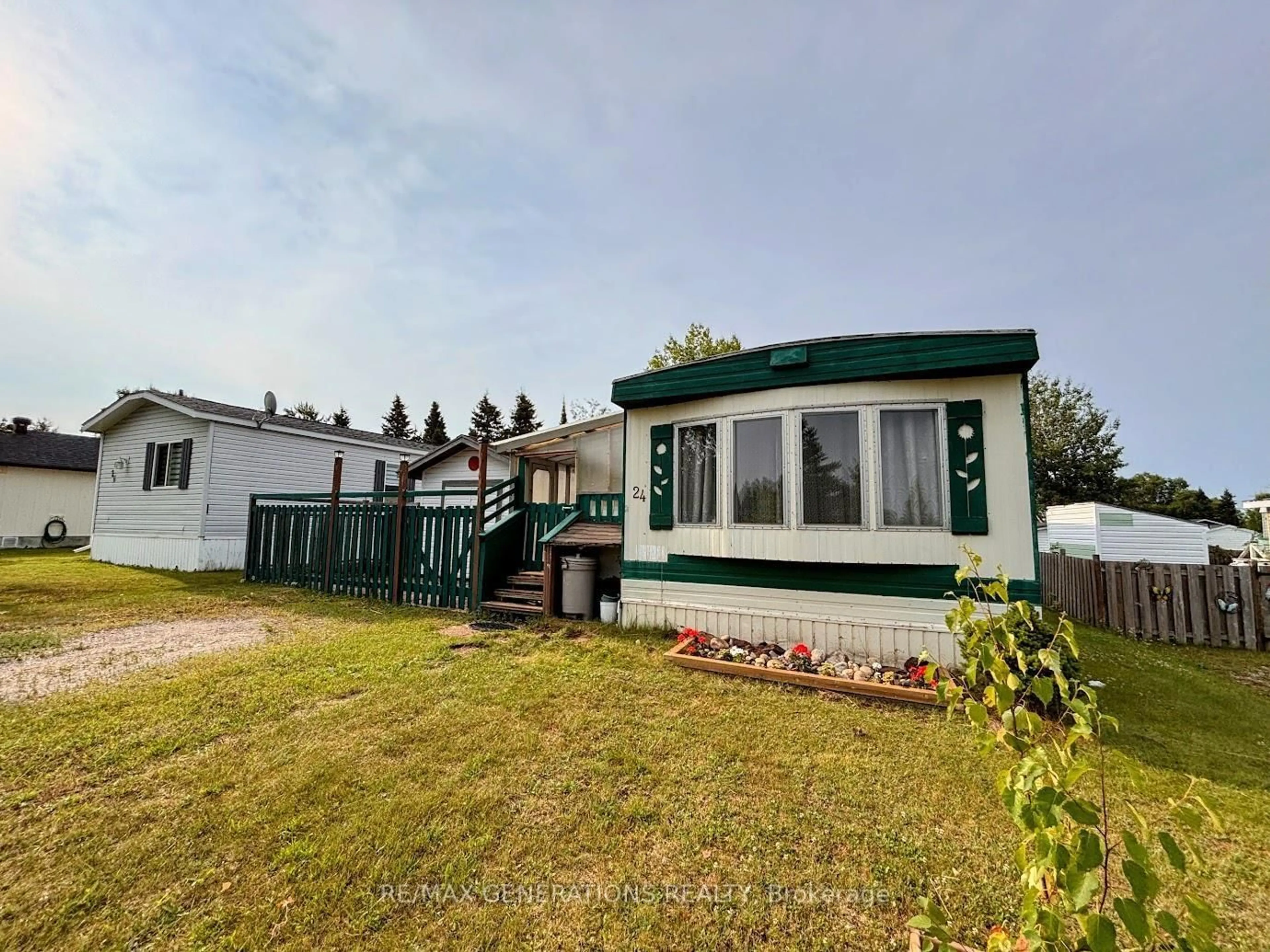 A pic from outside/outdoor area/front of a property/back of a property/a pic from drone, unknown for 24 Jackson Cres, Marathon Ontario P0T 2E0